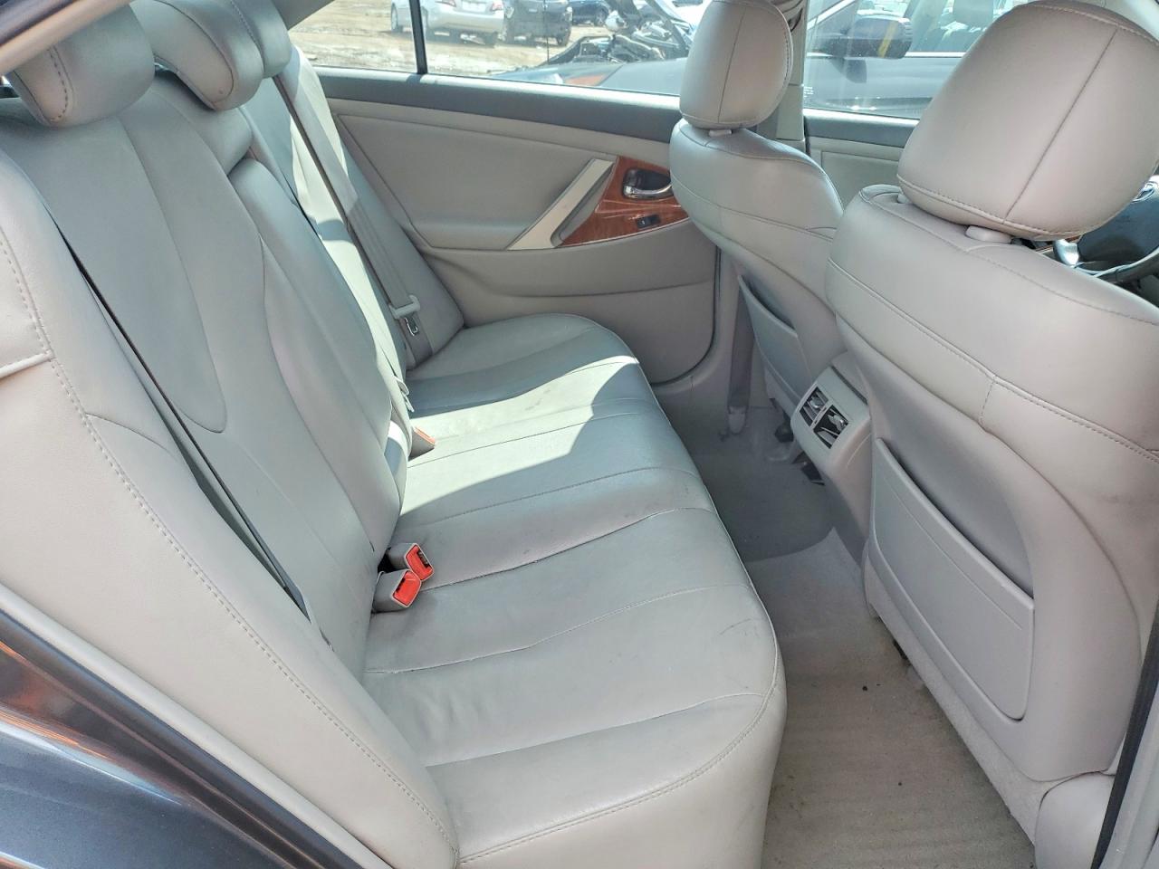 2011 Toyota Camry Hybrid Base Gray vin: 4T1BB3EK3BU143627
