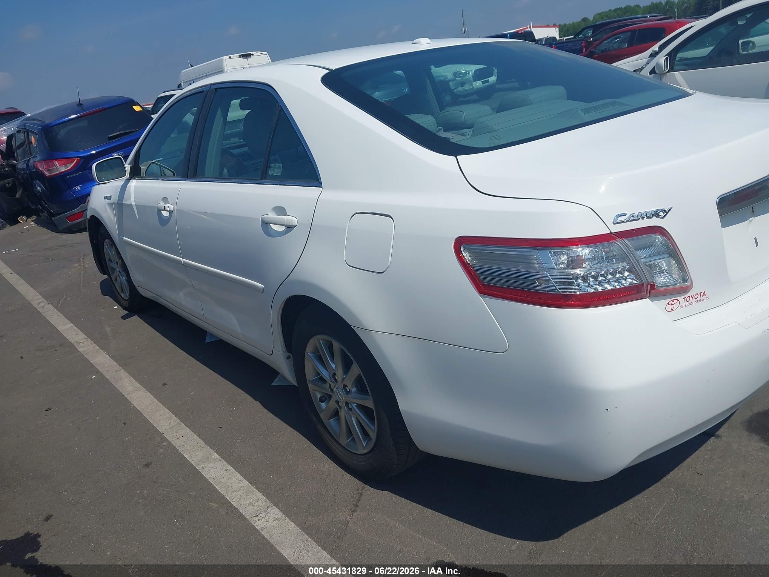 2011 Toyota Camry Hybrid   White vin: 4T1BB3EK4BU131194