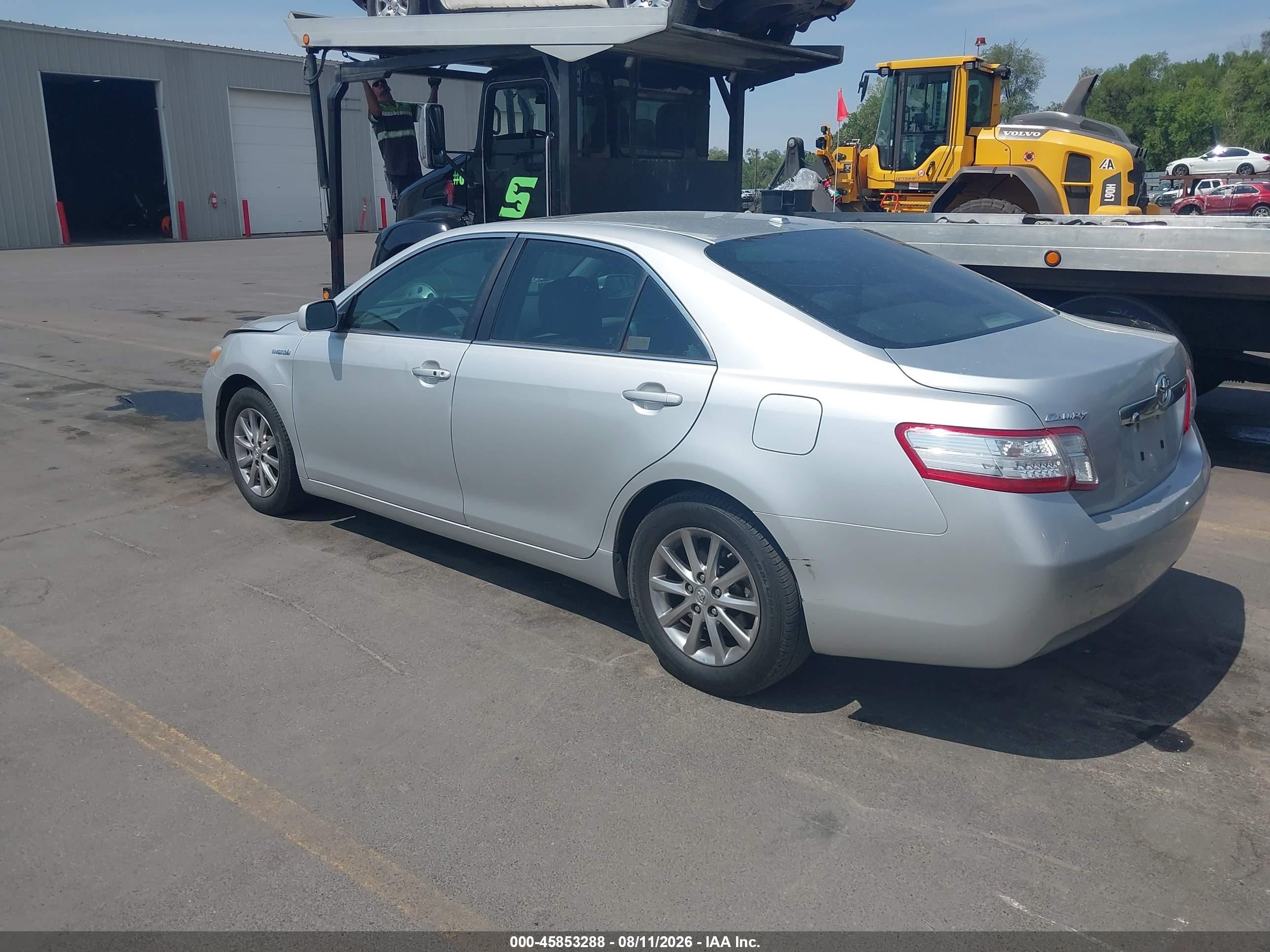 2011 Toyota Camry Hybrid   Silver vin: 4T1BB3EK4BU136346