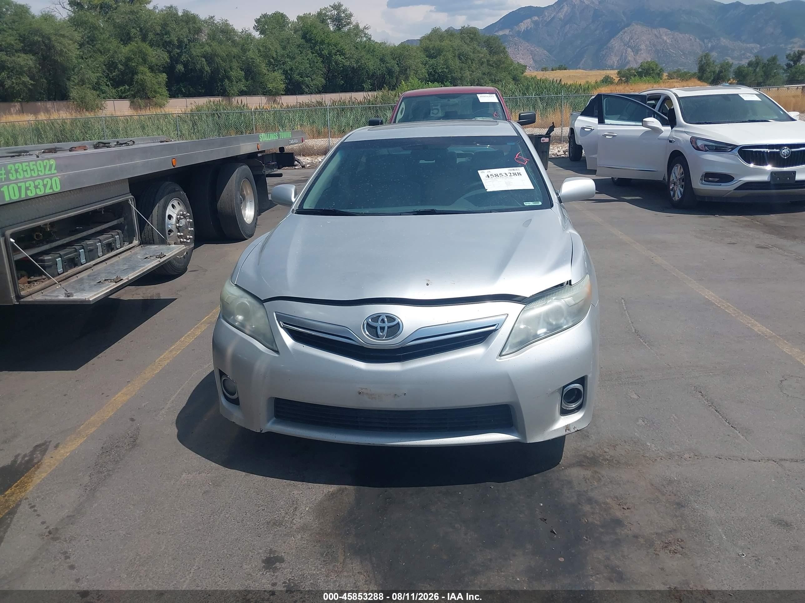 2011 Toyota Camry Hybrid   Silver vin: 4T1BB3EK4BU136346
