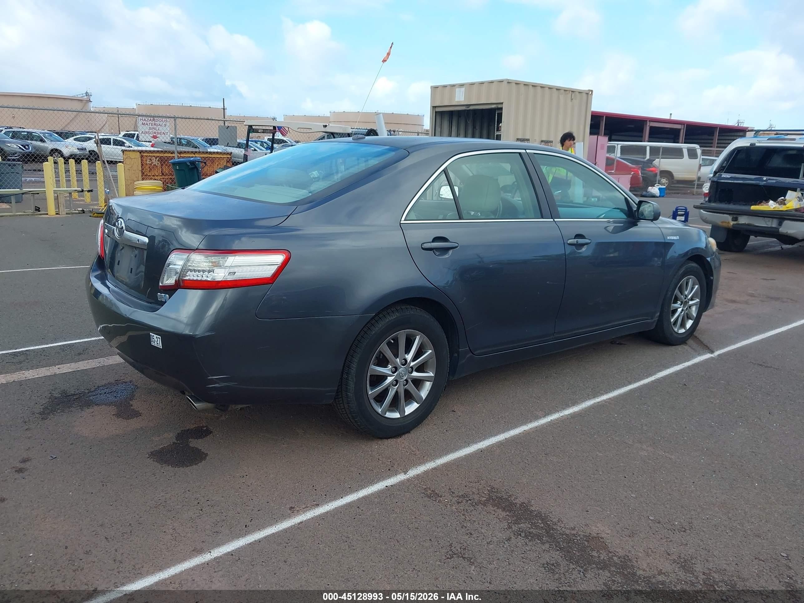 2010 Toyota Camry Hybrid   Gray vin: 4T1BB3EK6AU124083