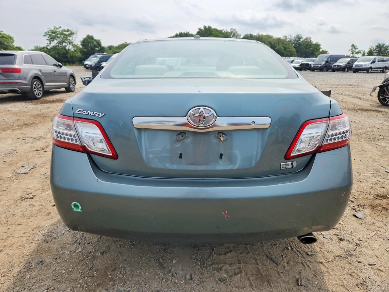2011 Toyota Camry Hybrid Зеленый vin: 4T1BB3EK6BU141791