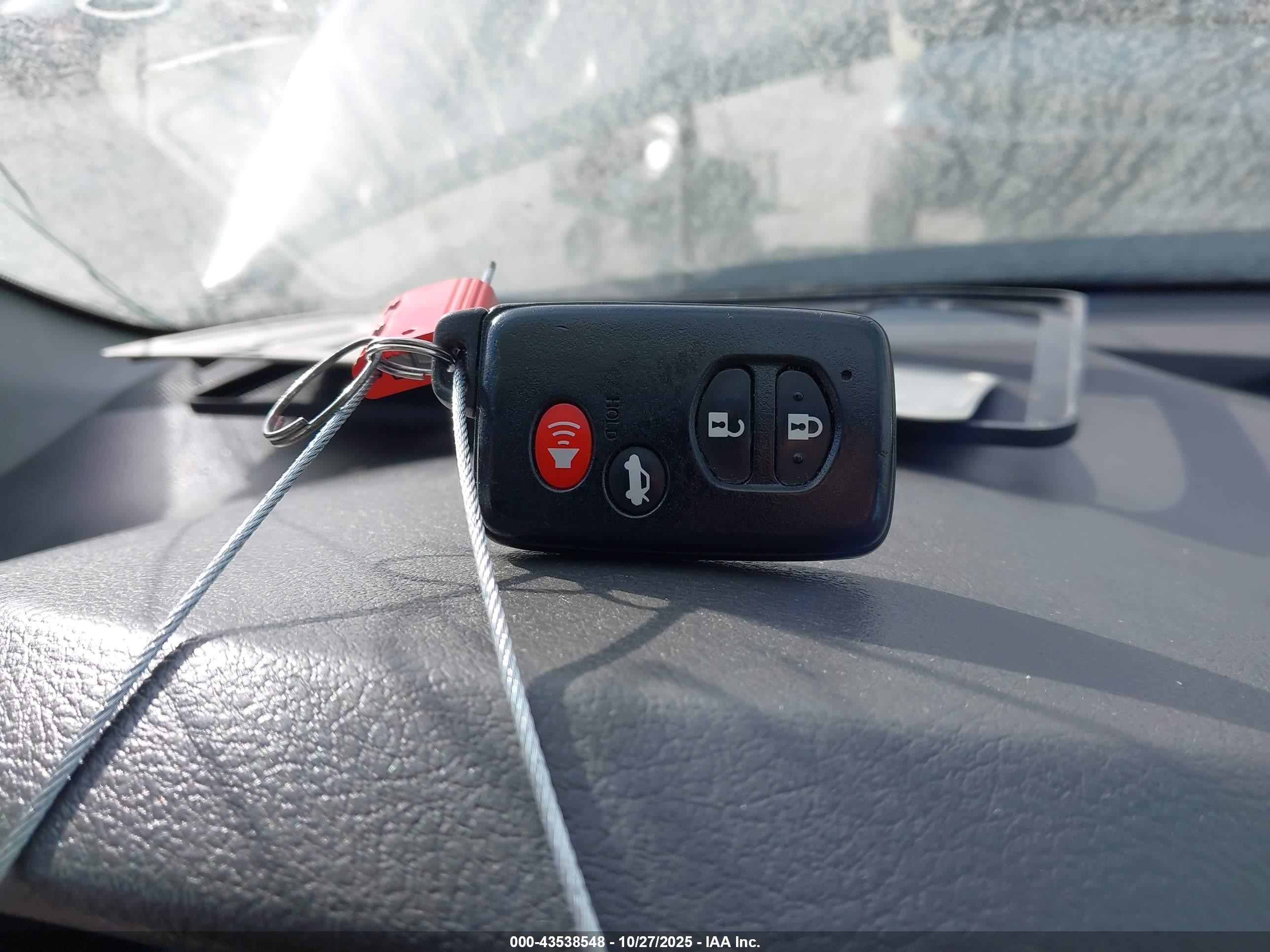 2011 Toyota Camry Hybrid   Black vin: 4T1BB3EK7BU134333
