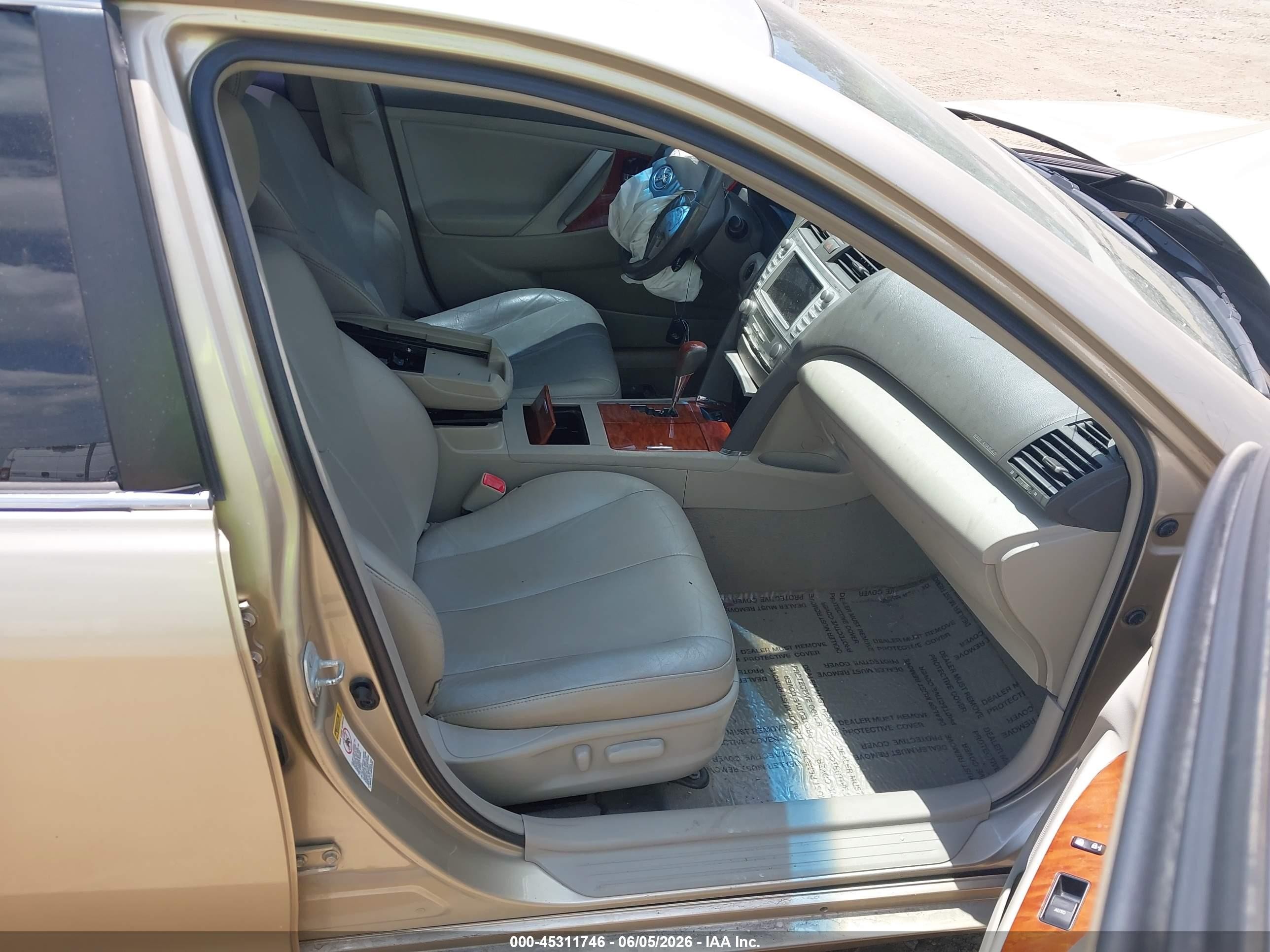 2011 Toyota Camry Hybrid   Tan vin: 4T1BB3EK7BU137295
