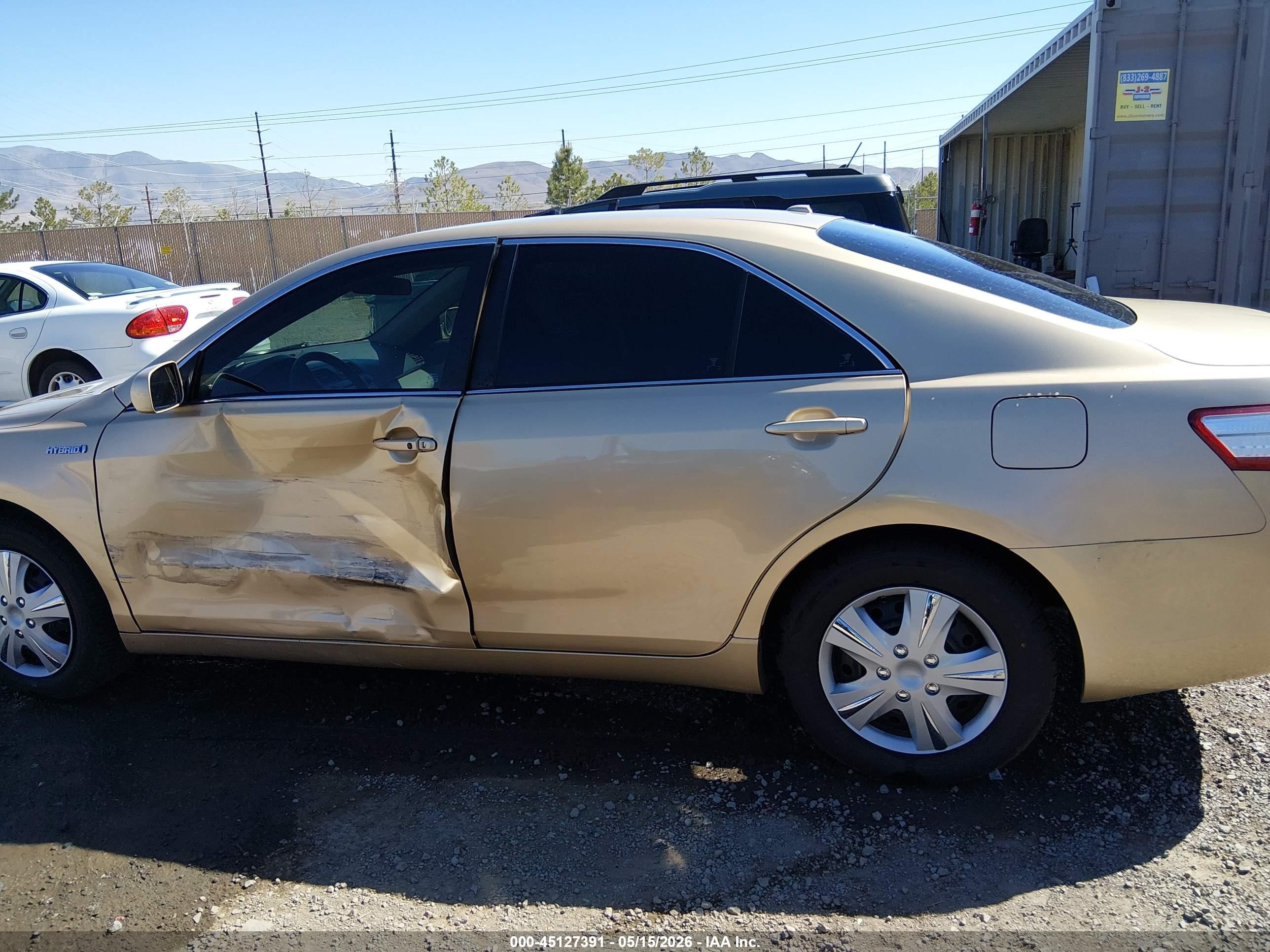 2011 Toyota Camry Hybrid   Gold vin: 4T1BB3EK7BU141931