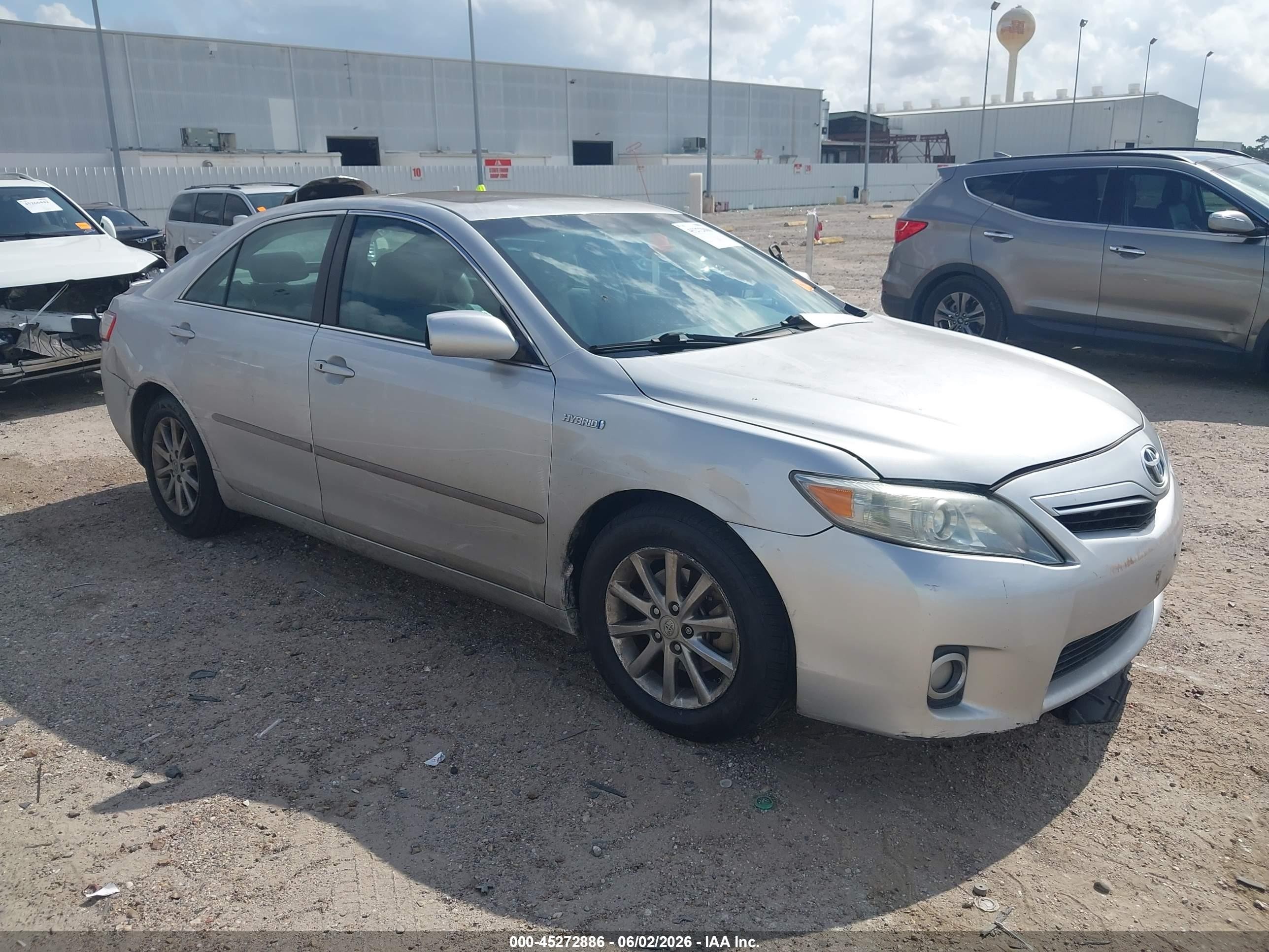 2011 Toyota Camry Hybrid   Silver vin: 4T1BB3EK8BU130825