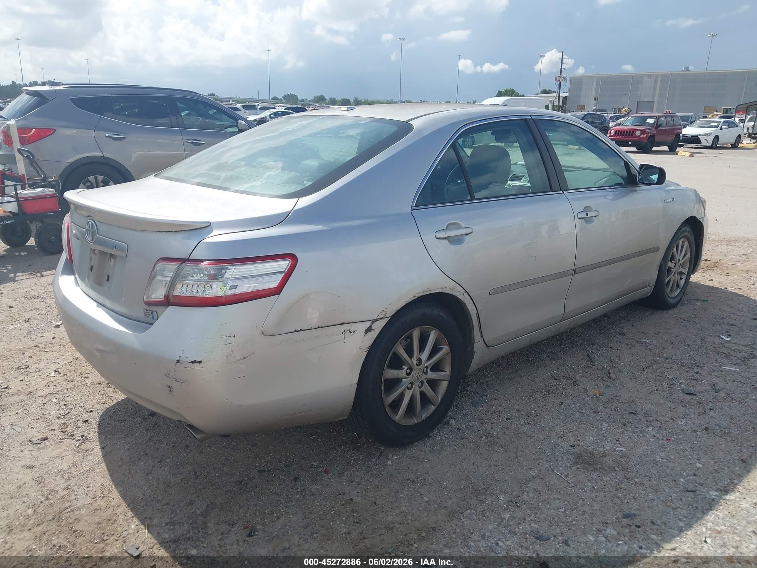 2011 Toyota Camry Hybrid   Silver vin: 4T1BB3EK8BU130825