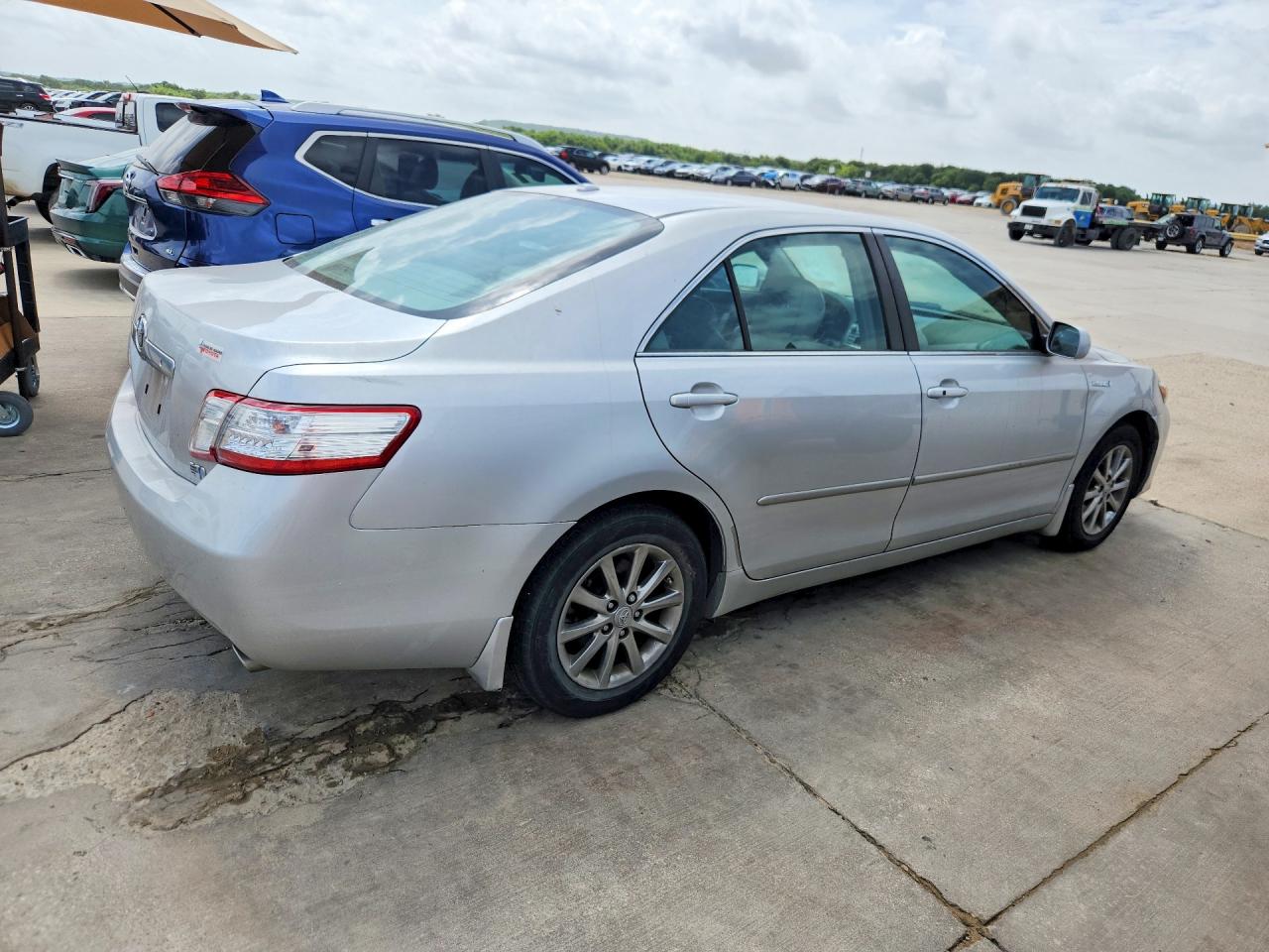2011 Toyota Camry Hybrid Серебряный vin: 4T1BB3EK8BU138021