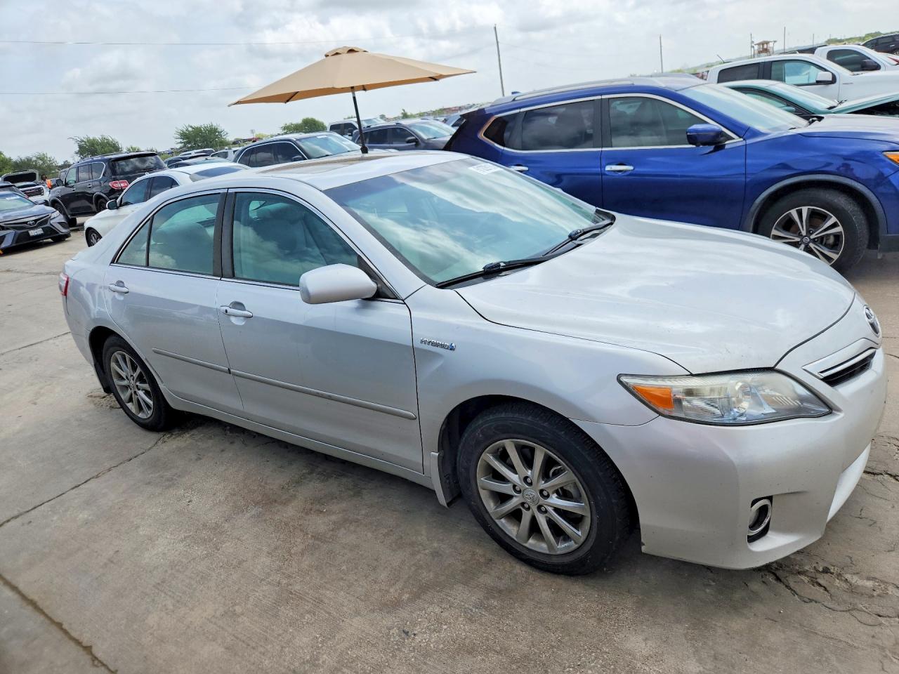 2011 Toyota Camry Hybrid Серебряный vin: 4T1BB3EK8BU138021