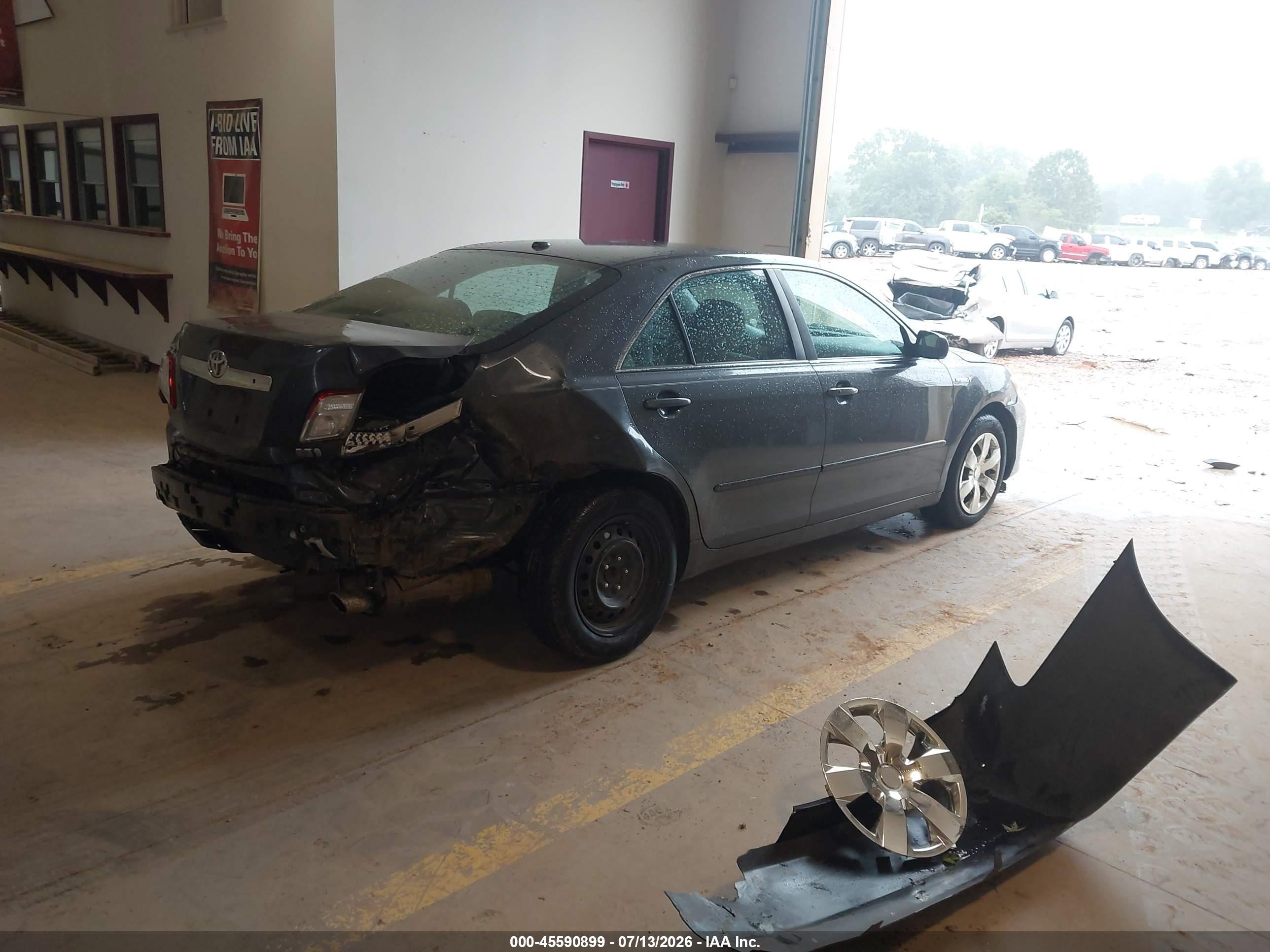 2011 Toyota Camry Hybrid   Серый vin: 4T1BB3EK8BU140917