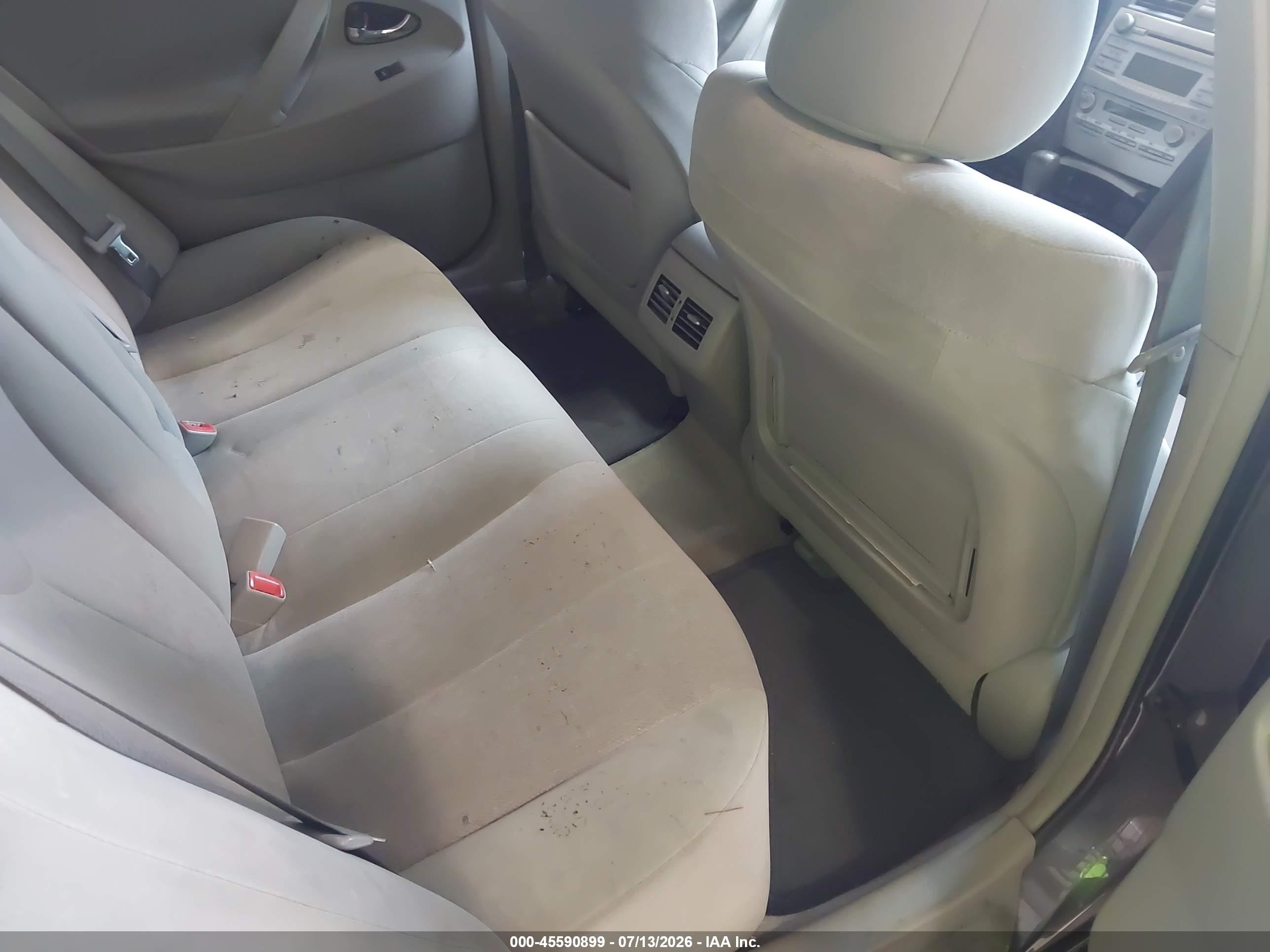 2011 Toyota Camry Hybrid   Серый vin: 4T1BB3EK8BU140917