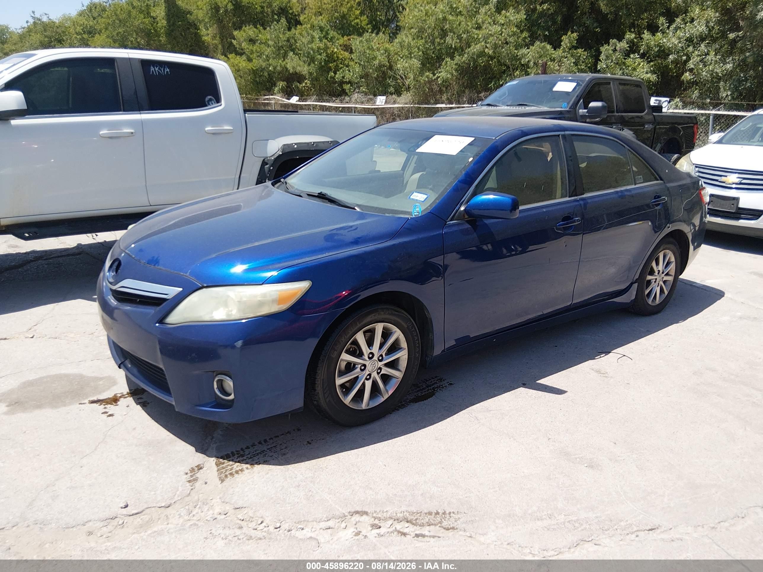 2010 Toyota Camry Hybrid   Blue vin: 4T1BB3EK9AU119976