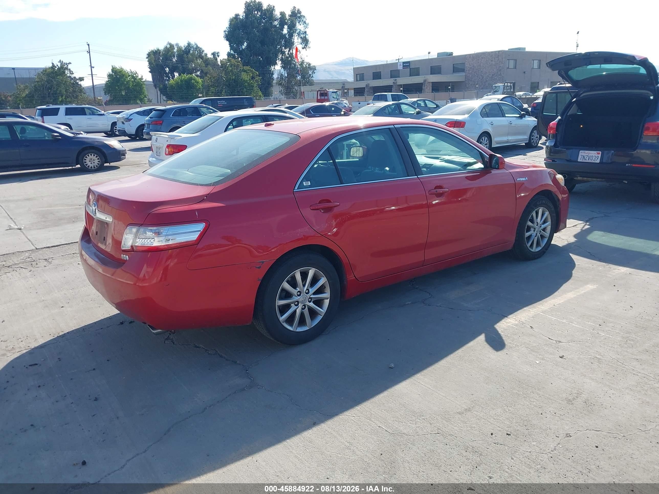 2010 Toyota Camry Hybrid   Red vin: 4T1BB3EK9AU120979