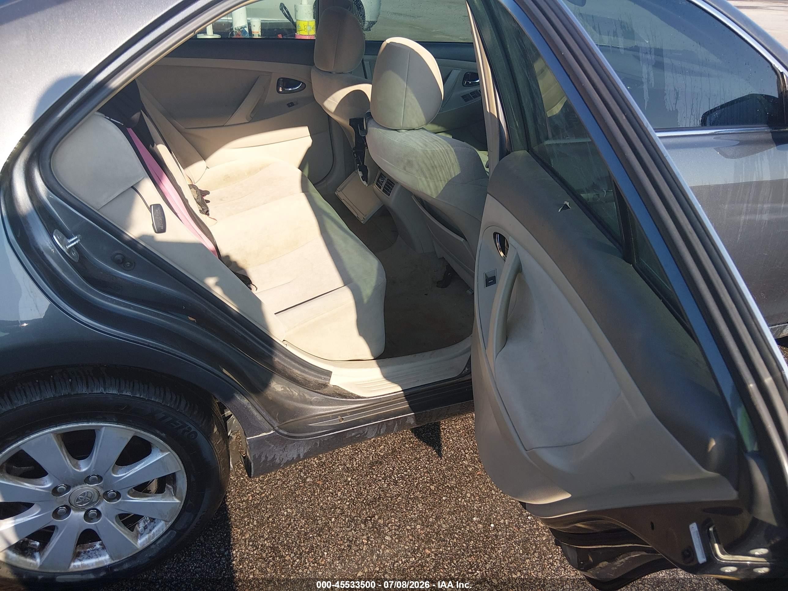 2011 Toyota Camry Hybrid   Серый vin: 4T1BB3EK9BU139713