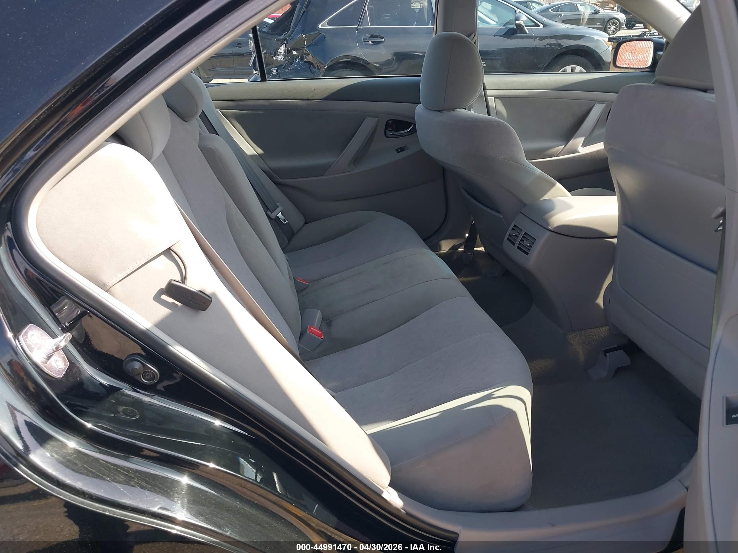 2011 Toyota Camry Hybrid   Black vin: 4T1BB3EK9BU142756