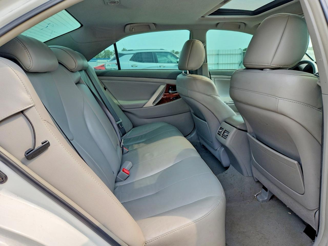 2011 Toyota Camry Hybrid Белый vin: 4T1BB3EKXBU128624