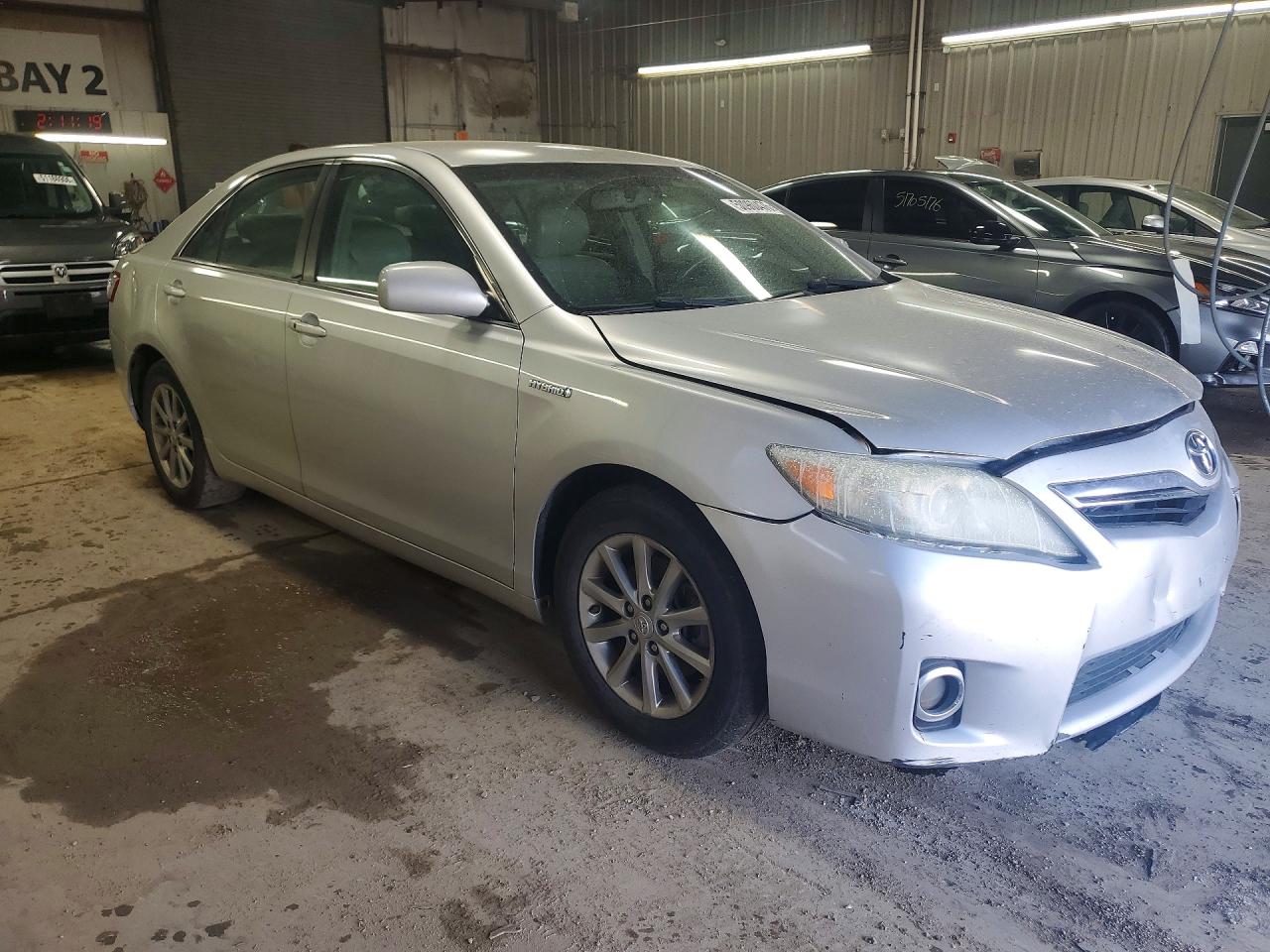 2011 Toyota Camry Hybrid Silver vin: 4T1BB3EKXBU129689