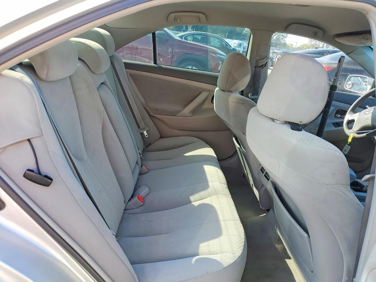 2008 Toyota Camry Hybrid Base Серебряный vin: 4T1BB46K08U040128