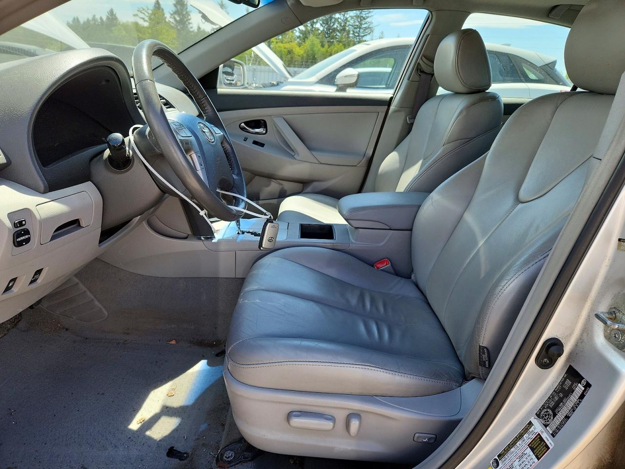 2008 Toyota Camry Hybrid Silver vin: 4T1BB46K08U050951