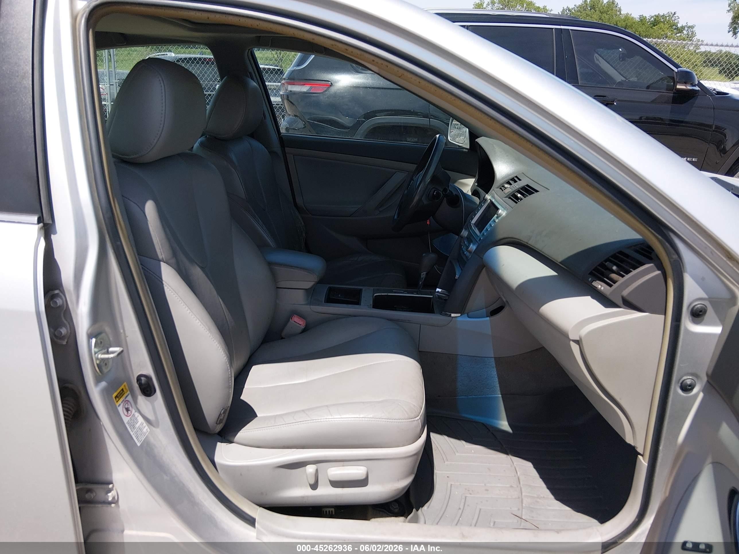 2009 Toyota Camry Hybrid   Серебряный vin: 4T1BB46K09U107988