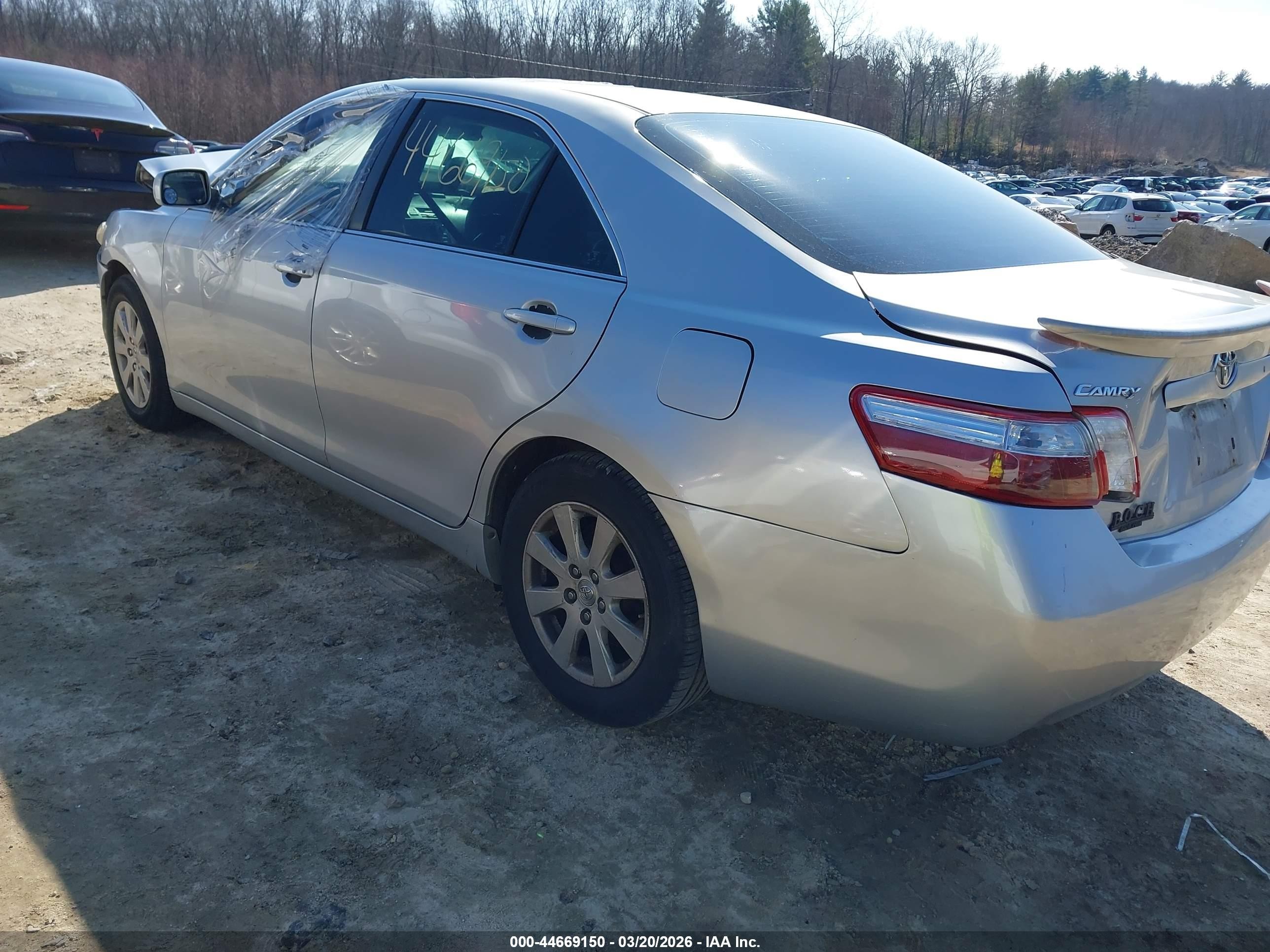 2007 Toyota Camry Hybrid   Silver vin: 4T1BB46K17U015169