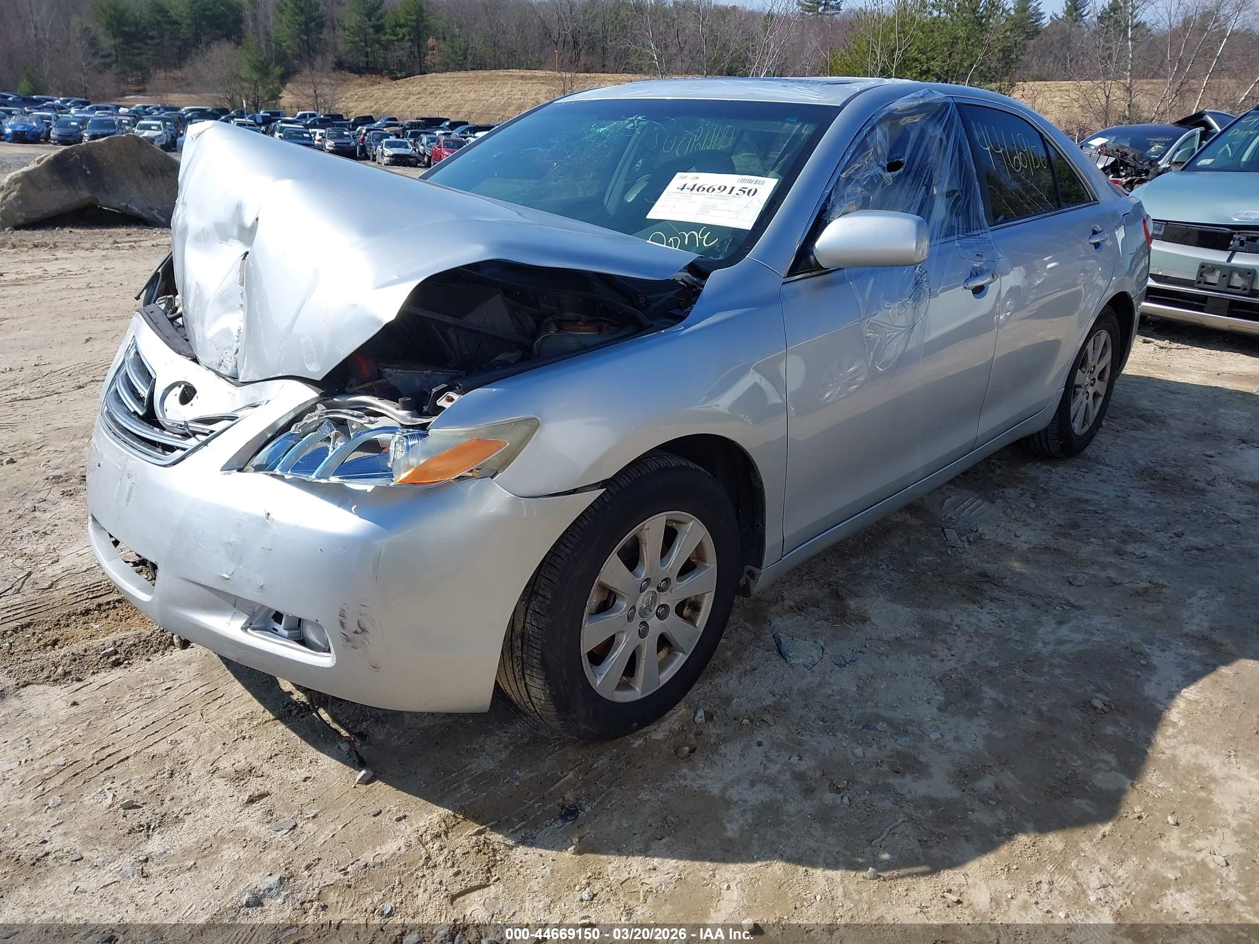 2007 Toyota Camry Hybrid   Silver vin: 4T1BB46K17U015169