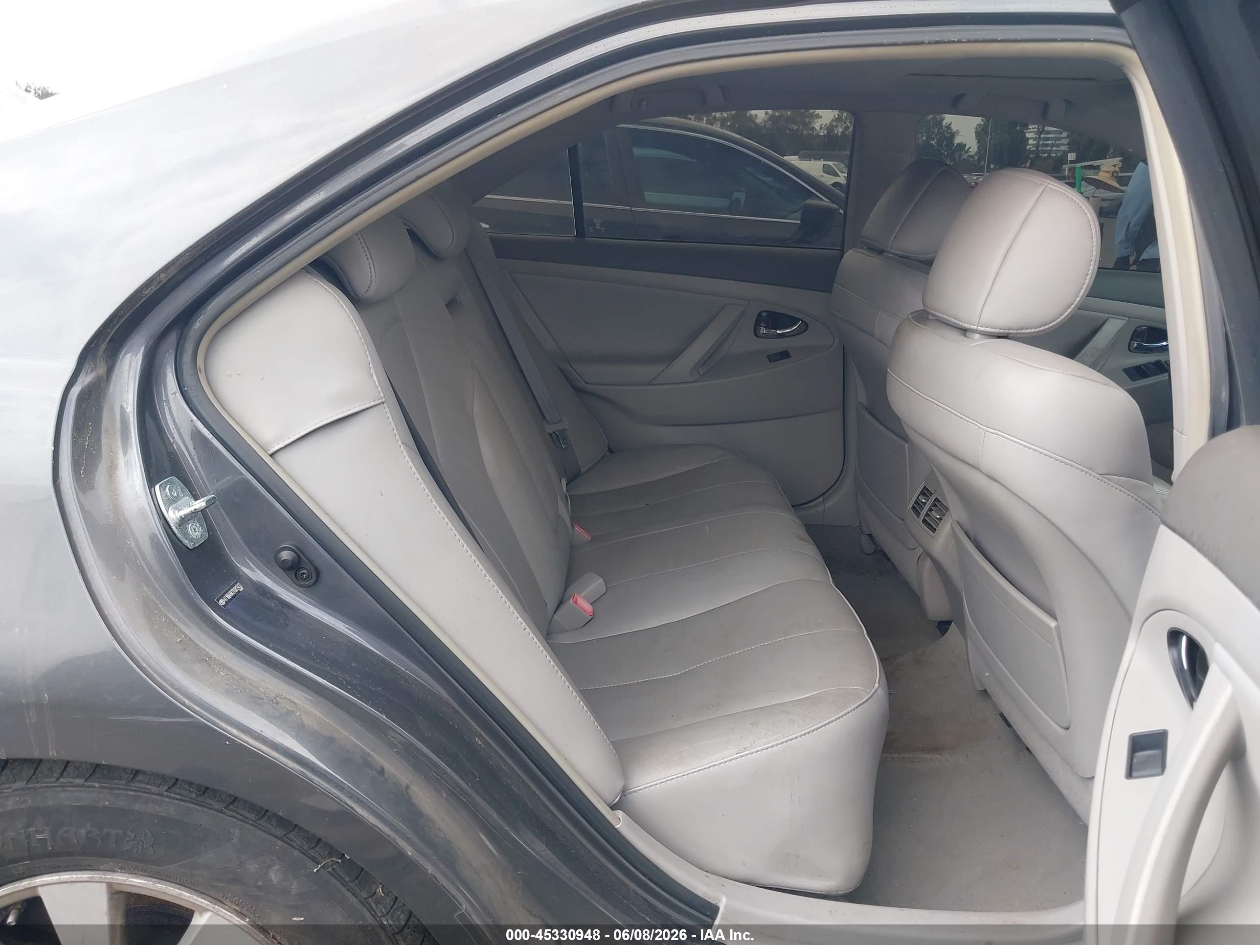 2007 Toyota Camry Hybrid   Серебряный vin: 4T1BB46K27U013432
