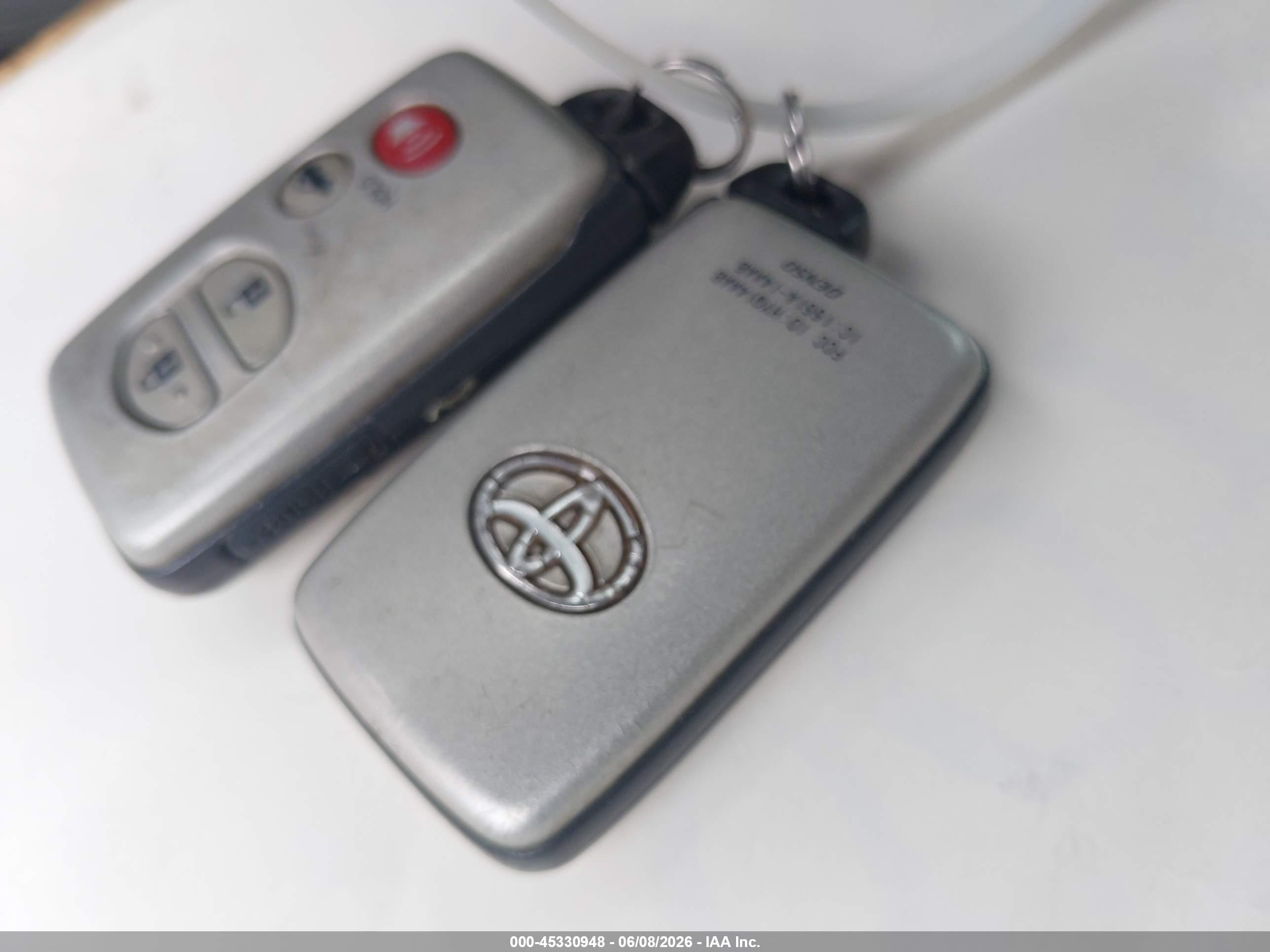 2007 Toyota Camry Hybrid   Серебряный vin: 4T1BB46K27U013432