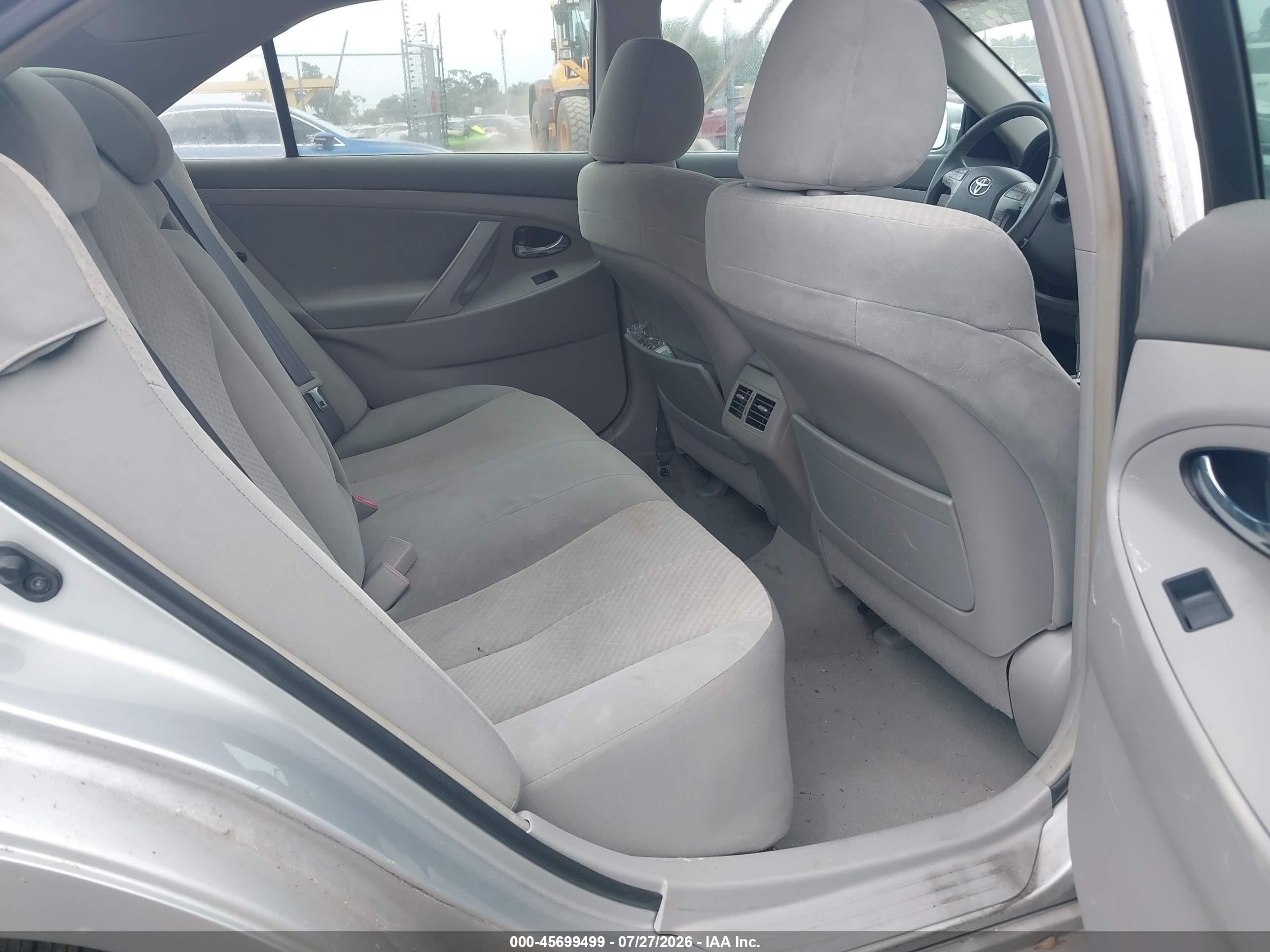 2007 Toyota Camry Hybrid   Silver vin: 4T1BB46K27U026553
