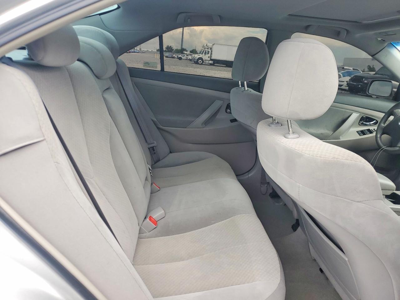 2008 Toyota Camry Hybrid Silver vin: 4T1BB46K28U042009