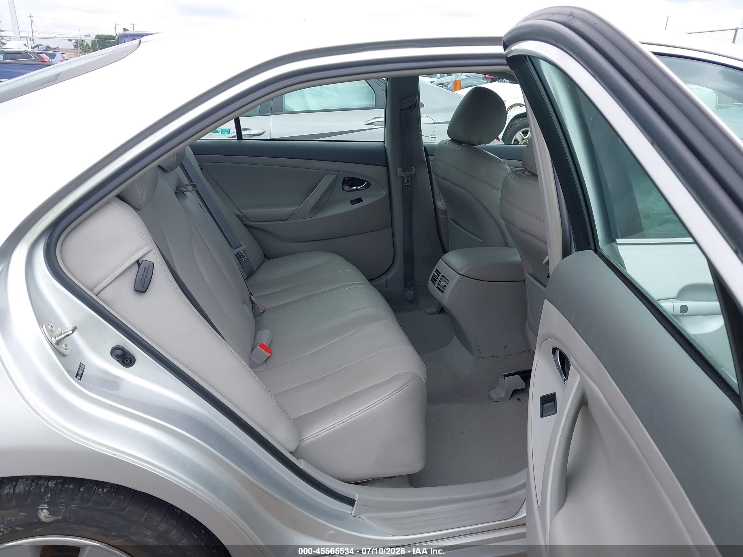 2009 Toyota Camry Hybrid   Silver vin: 4T1BB46K29U081653