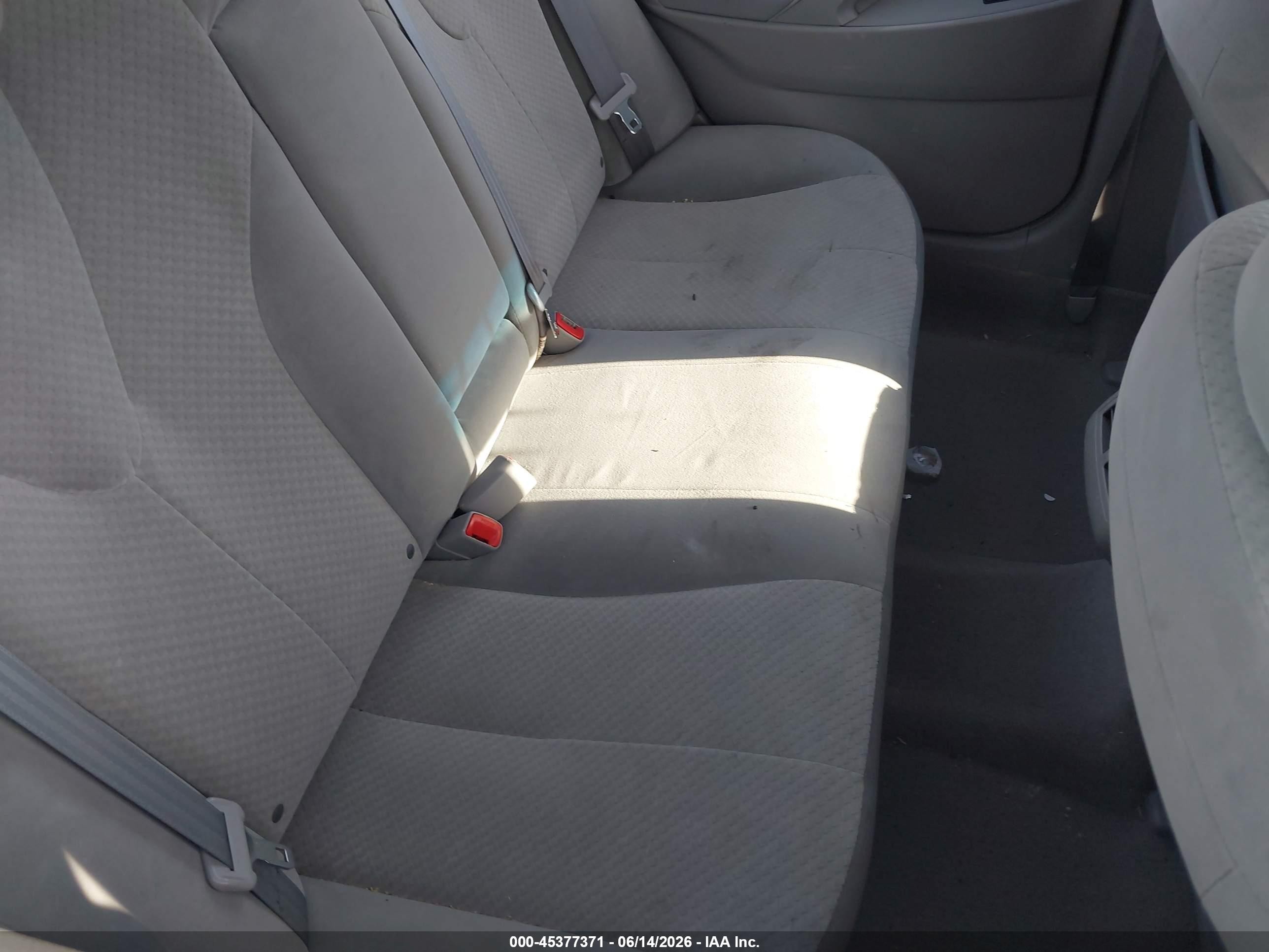 2008 Toyota Camry Hybrid   Silver vin: 4T1BB46K38U045677