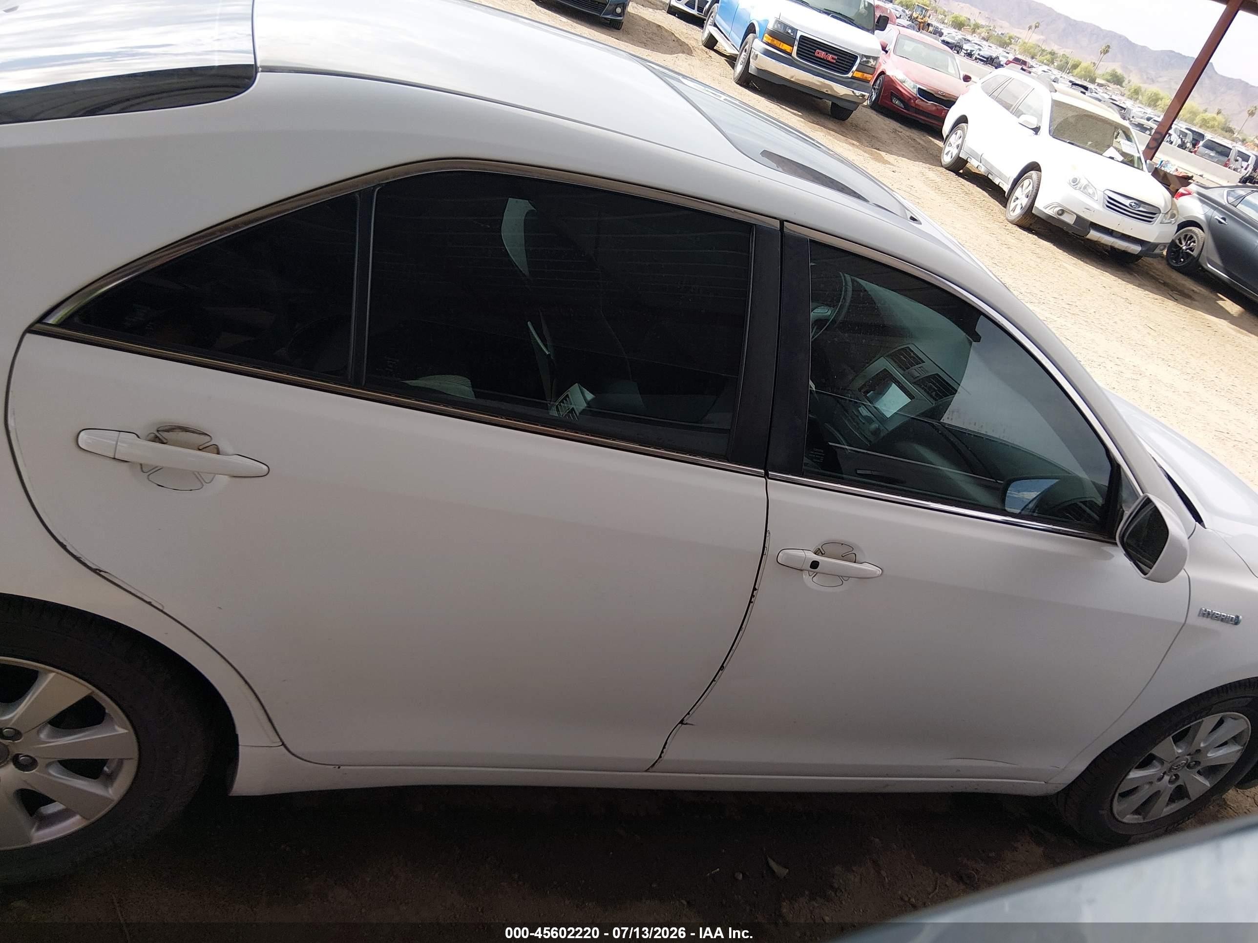 2008 Toyota Camry Hybrid   White vin: 4T1BB46K38U055948