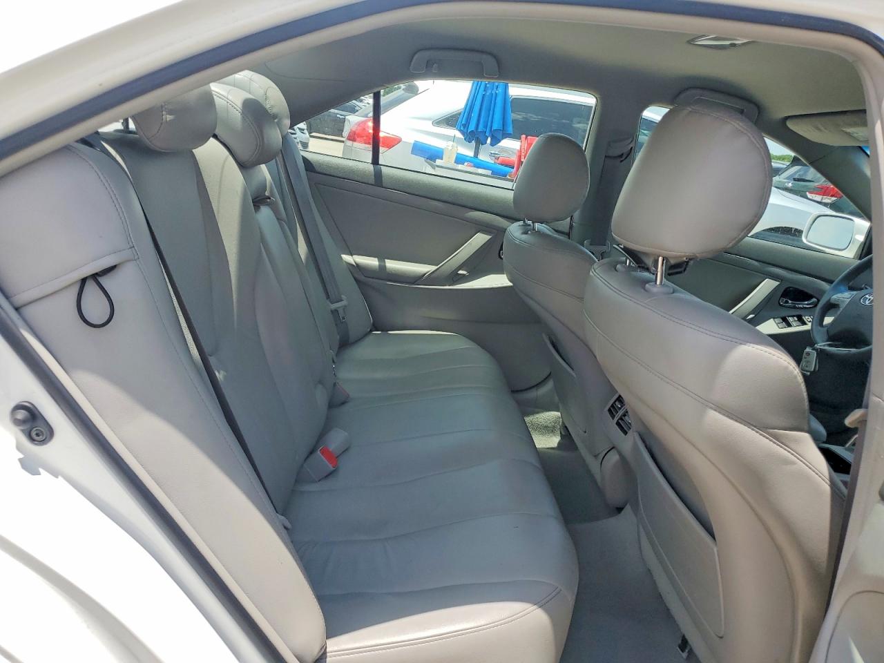2007 Toyota Camry Hybrid Base White vin: 4T1BB46K47U024190