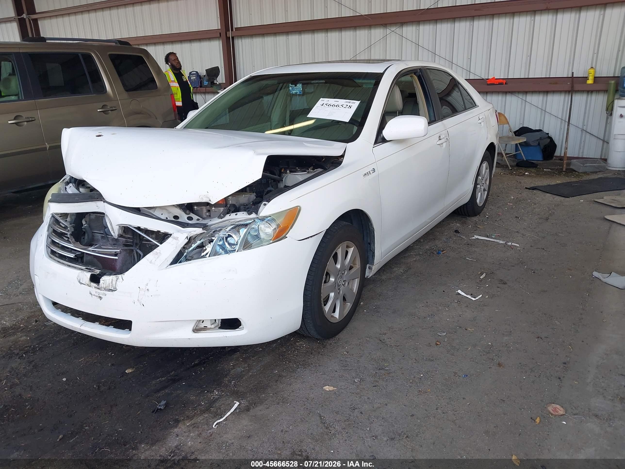 2008 Toyota Camry Hybrid   White vin: 4T1BB46K48U053612