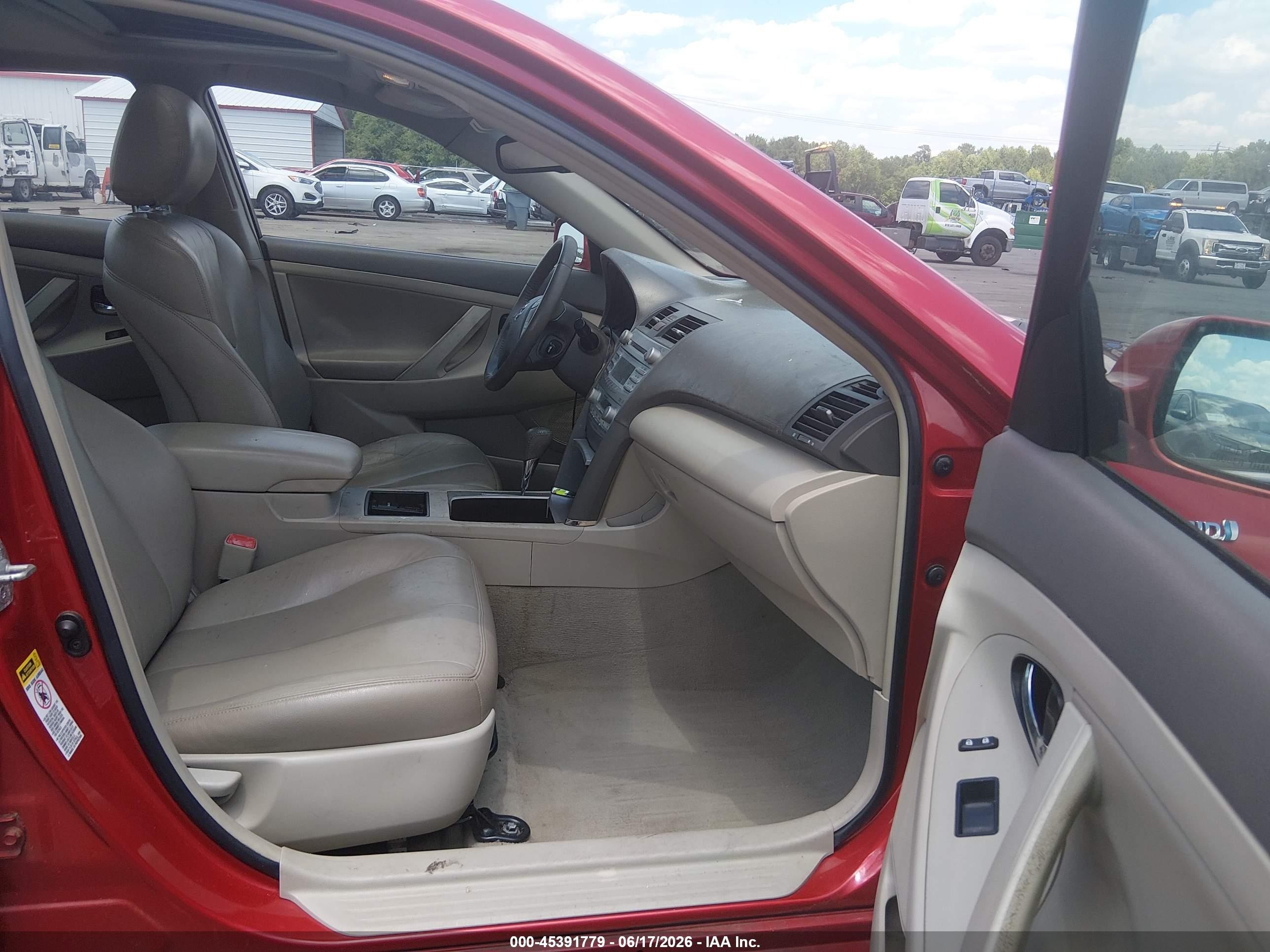 2009 Toyota Camry Hybrid   Red vin: 4T1BB46K49U063672