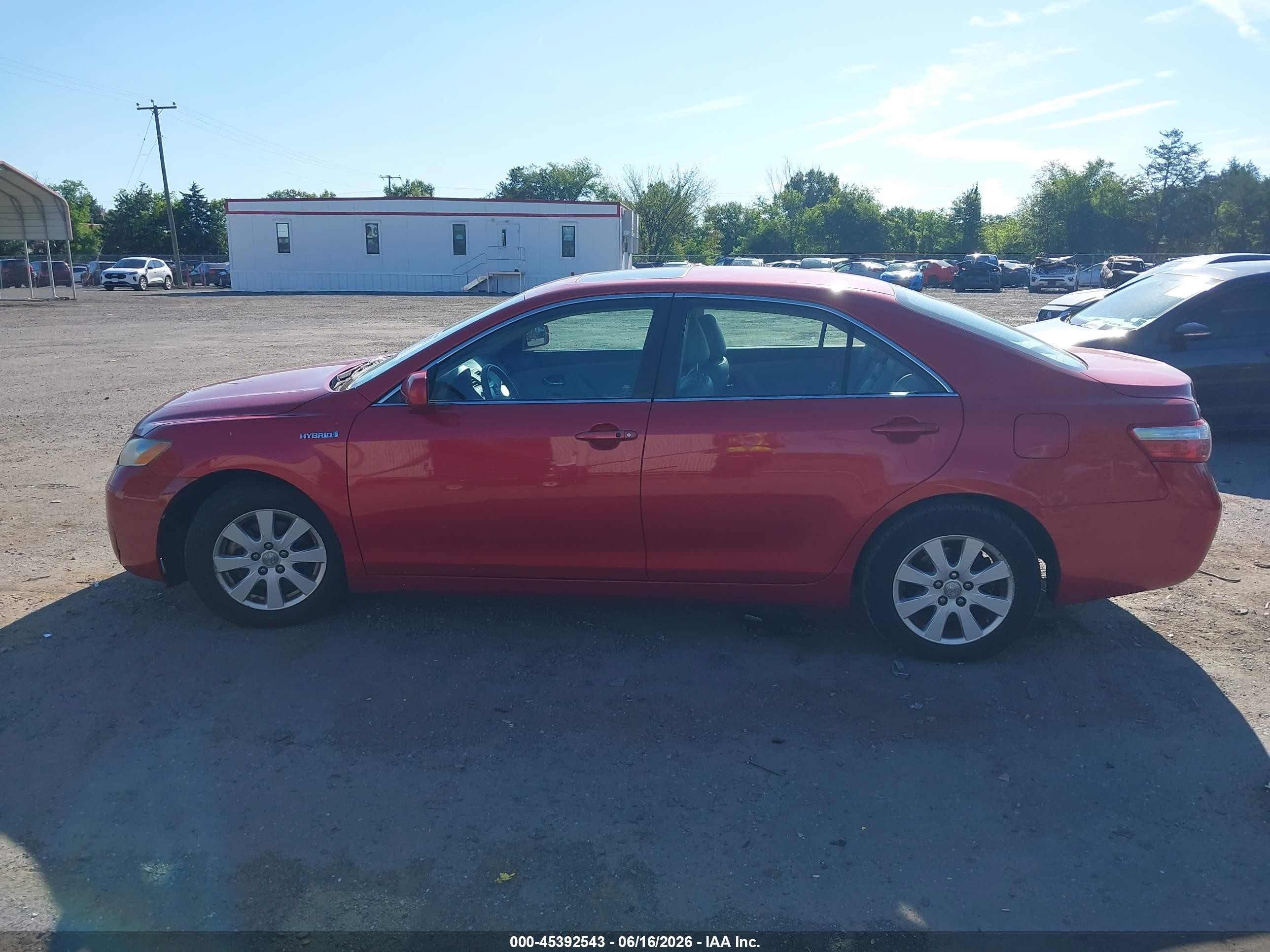 2009 Toyota Camry Hybrid   Red vin: 4T1BB46K49U085204
