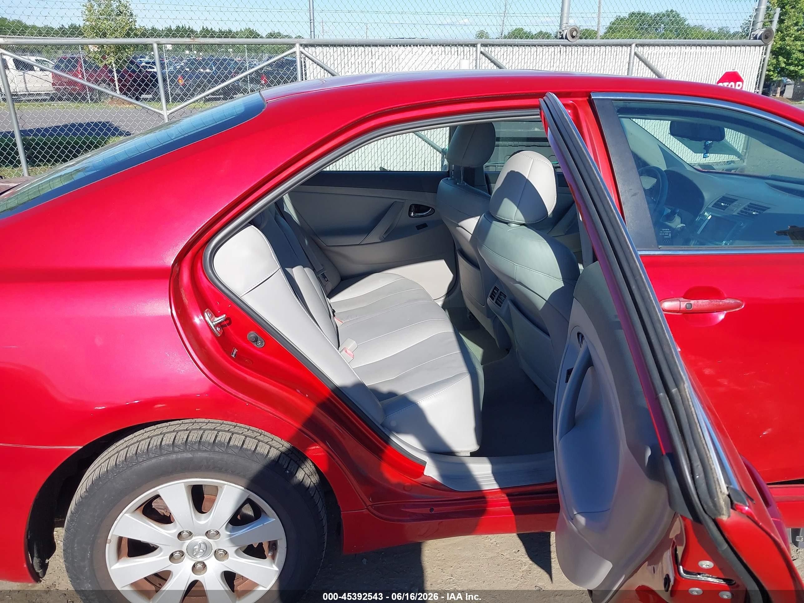 2009 Toyota Camry Hybrid   Red vin: 4T1BB46K49U085204