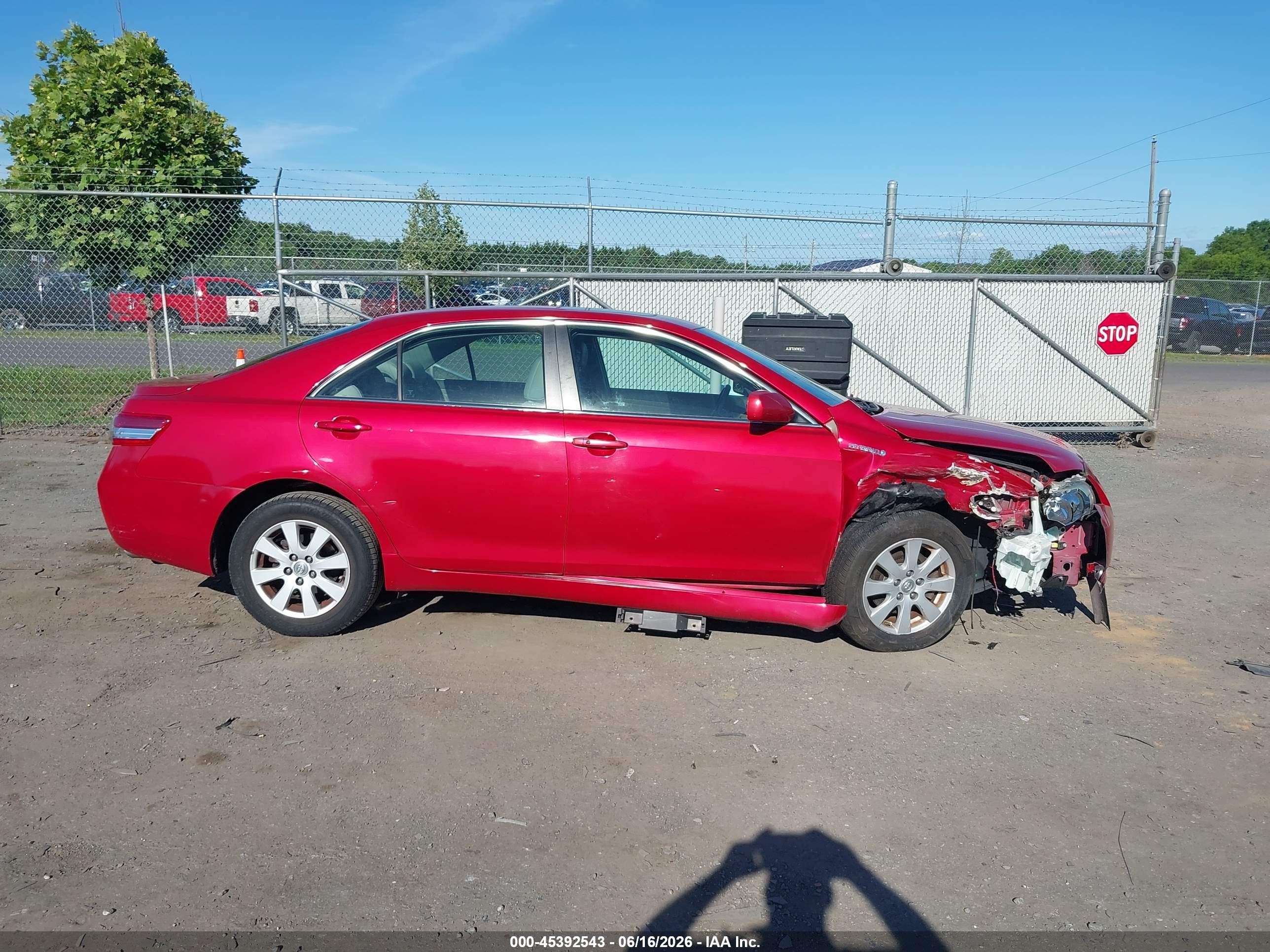 2009 Toyota Camry Hybrid   Red vin: 4T1BB46K49U085204