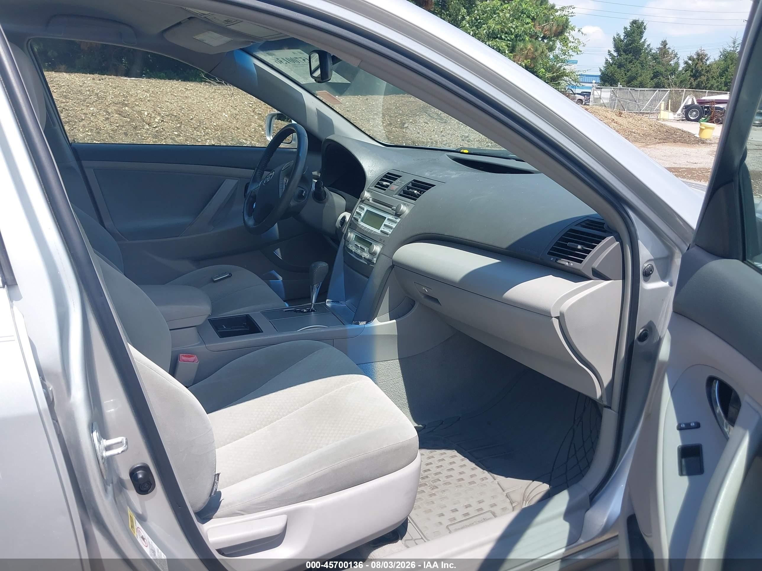 2009 Toyota Camry Hybrid   Silver vin: 4T1BB46K49U090659