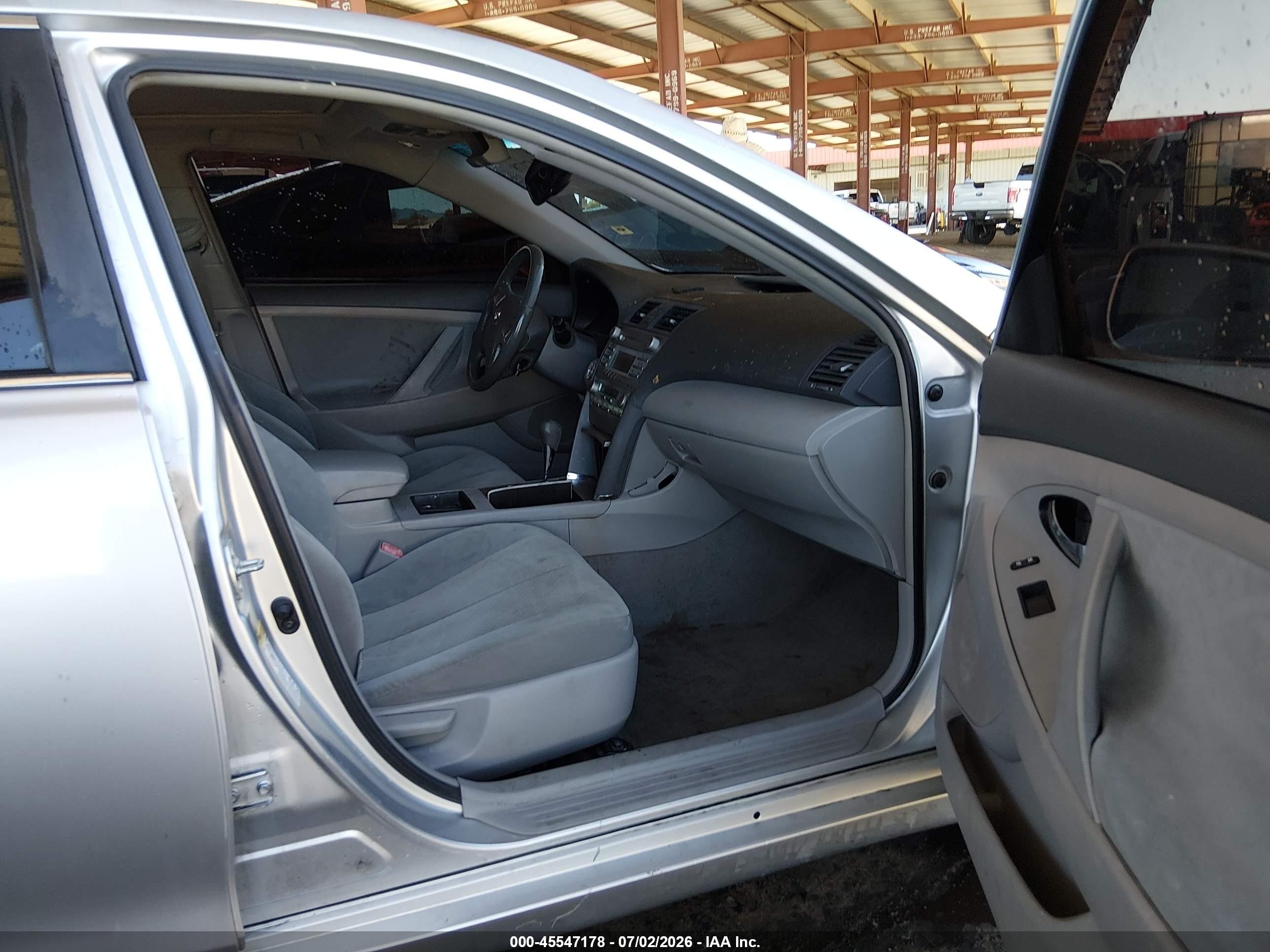 2009 Toyota Camry Hybrid   Silver vin: 4T1BB46K59U074678