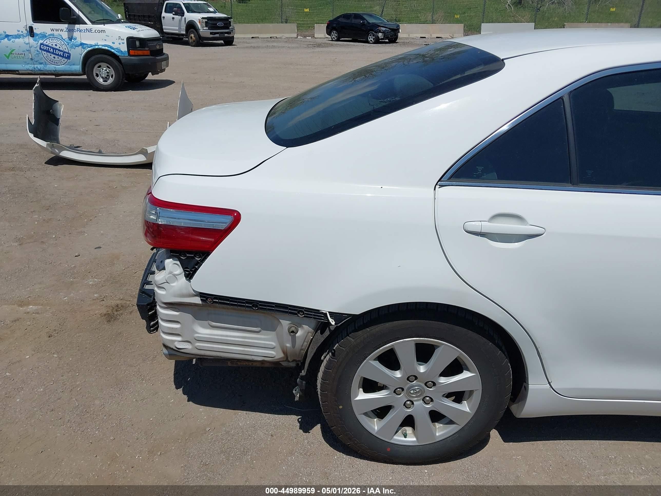 2009 Toyota Camry Hybrid   White vin: 4T1BB46K59U089942