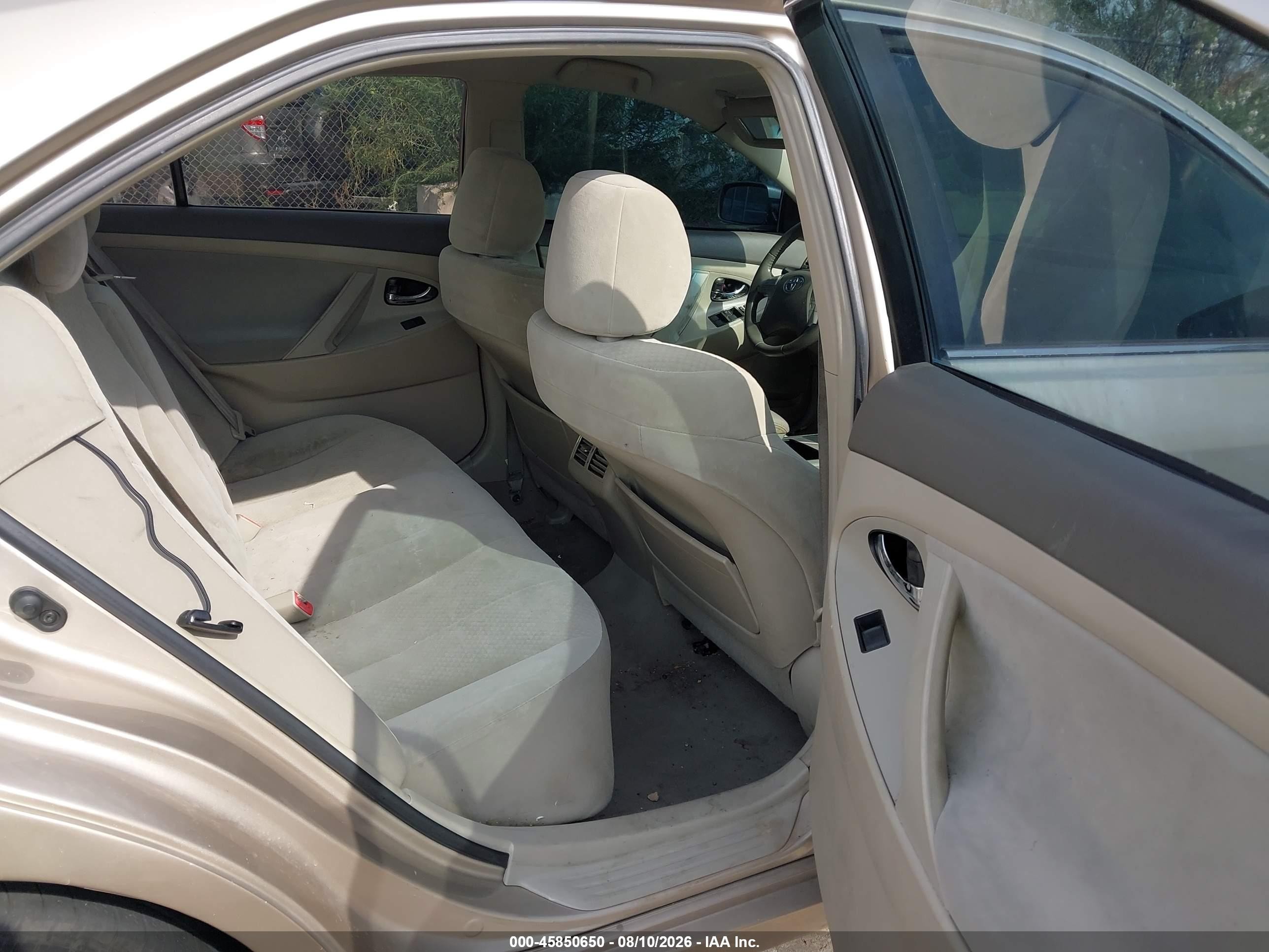 2007 Toyota Camry Hybrid   Gold vin: 4T1BB46K67U022036