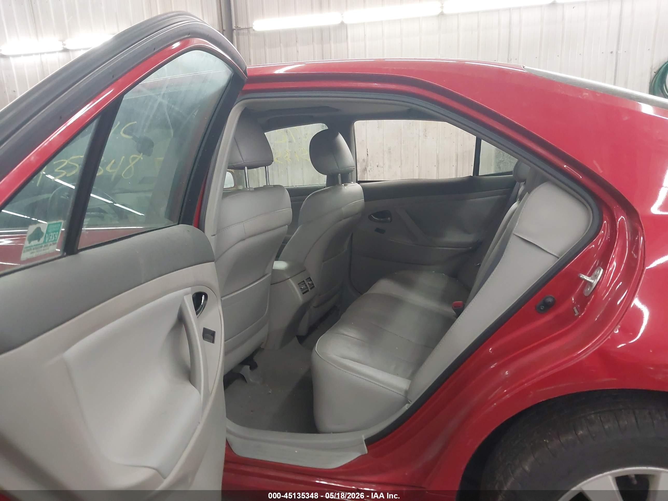 2009 Toyota Camry Hybrid   Red vin: 4T1BB46K69U071501