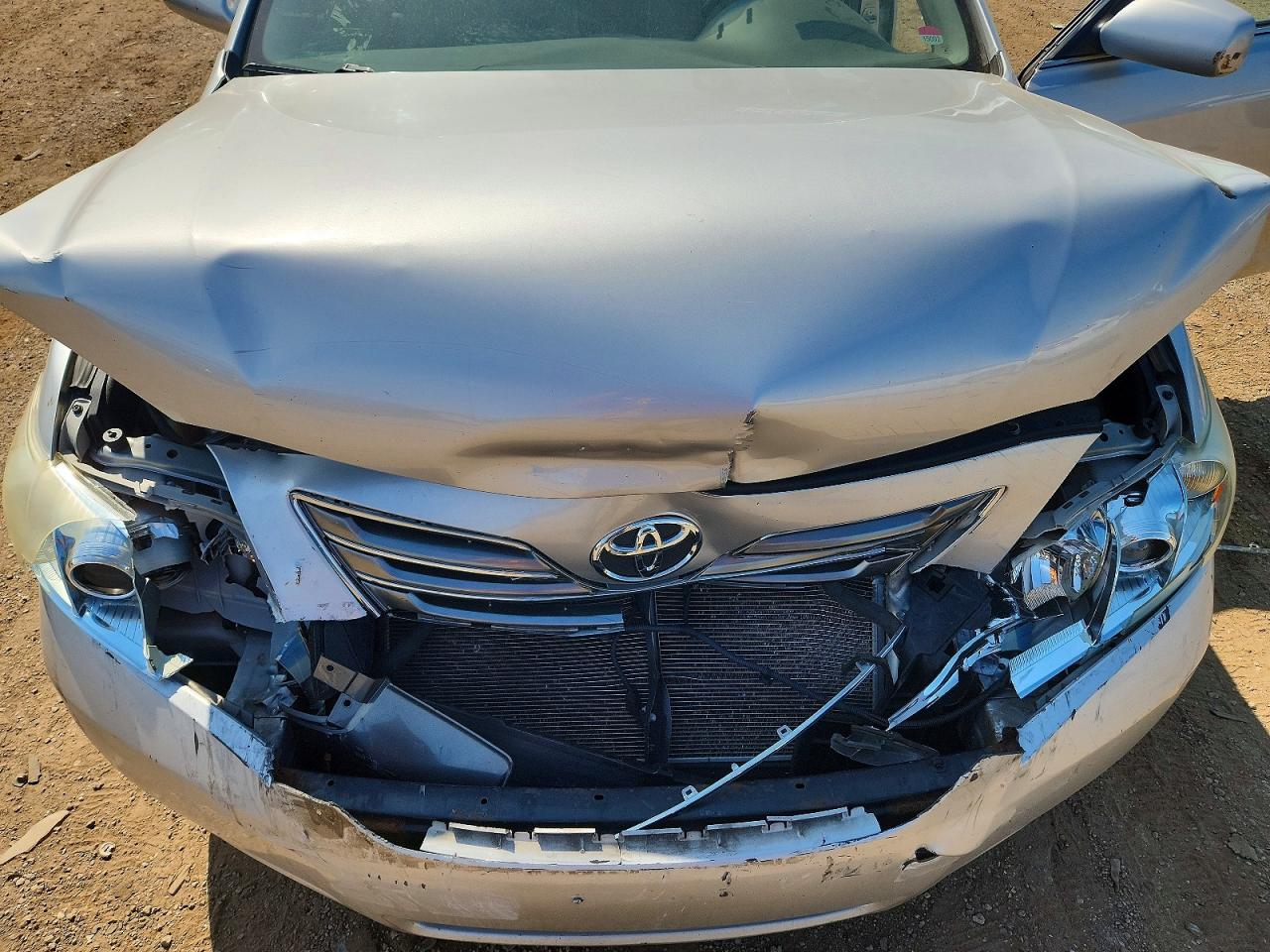 2008 Toyota Camry Hybrid Silver vin: 4T1BB46K78U035010