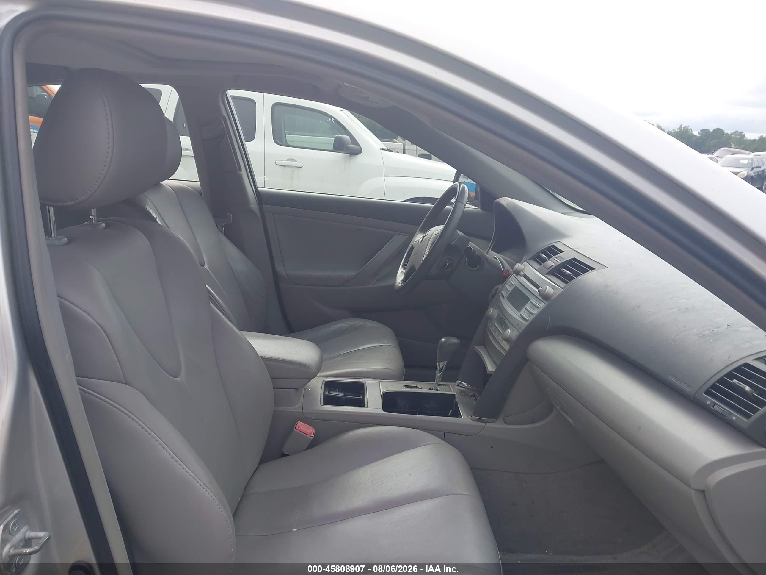 2009 Toyota Camry Hybrid   Silver vin: 4T1BB46K79U077534