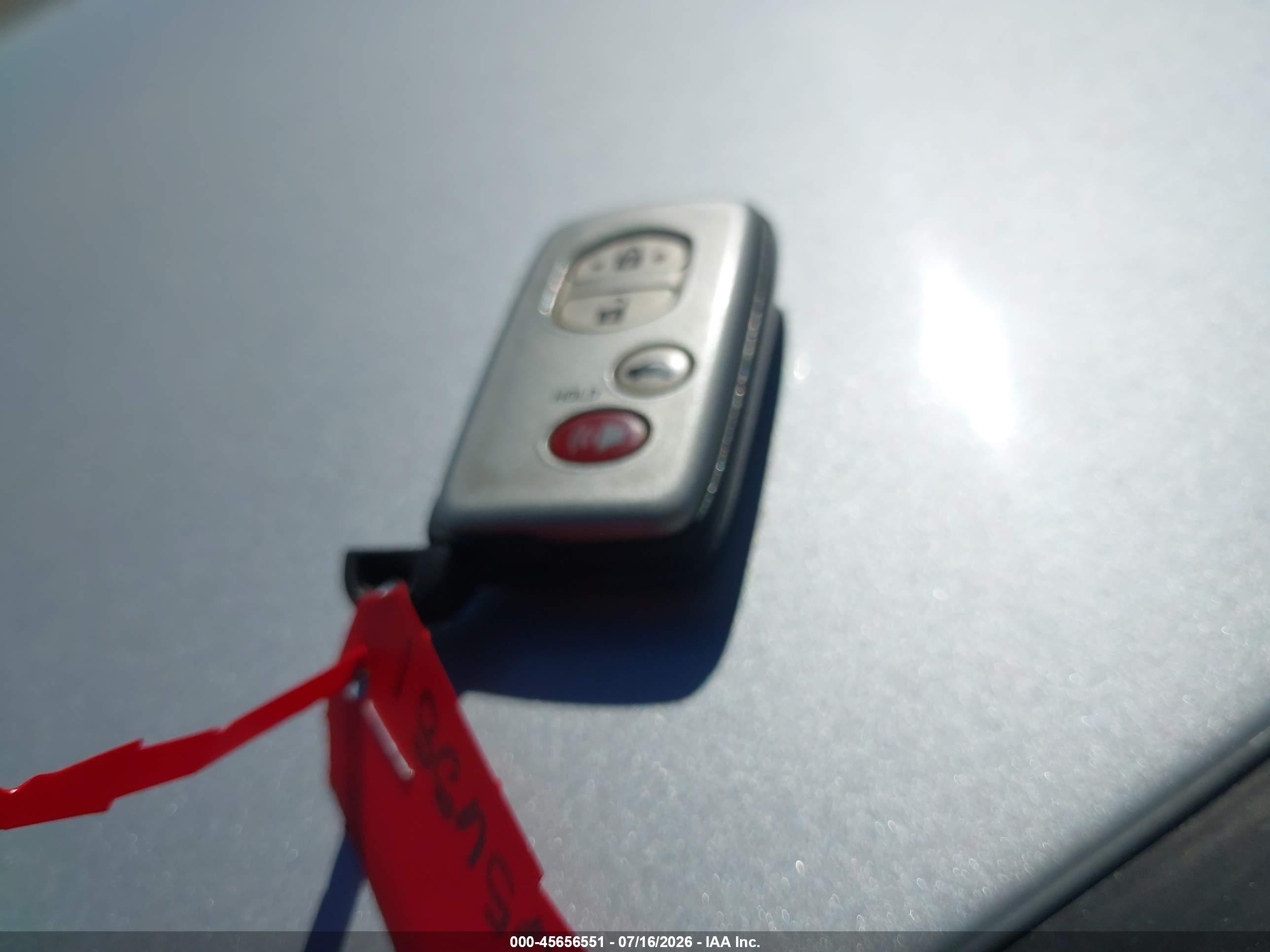 2007 Toyota Camry Hybrid   Серебряный vin: 4T1BB46K87U013807