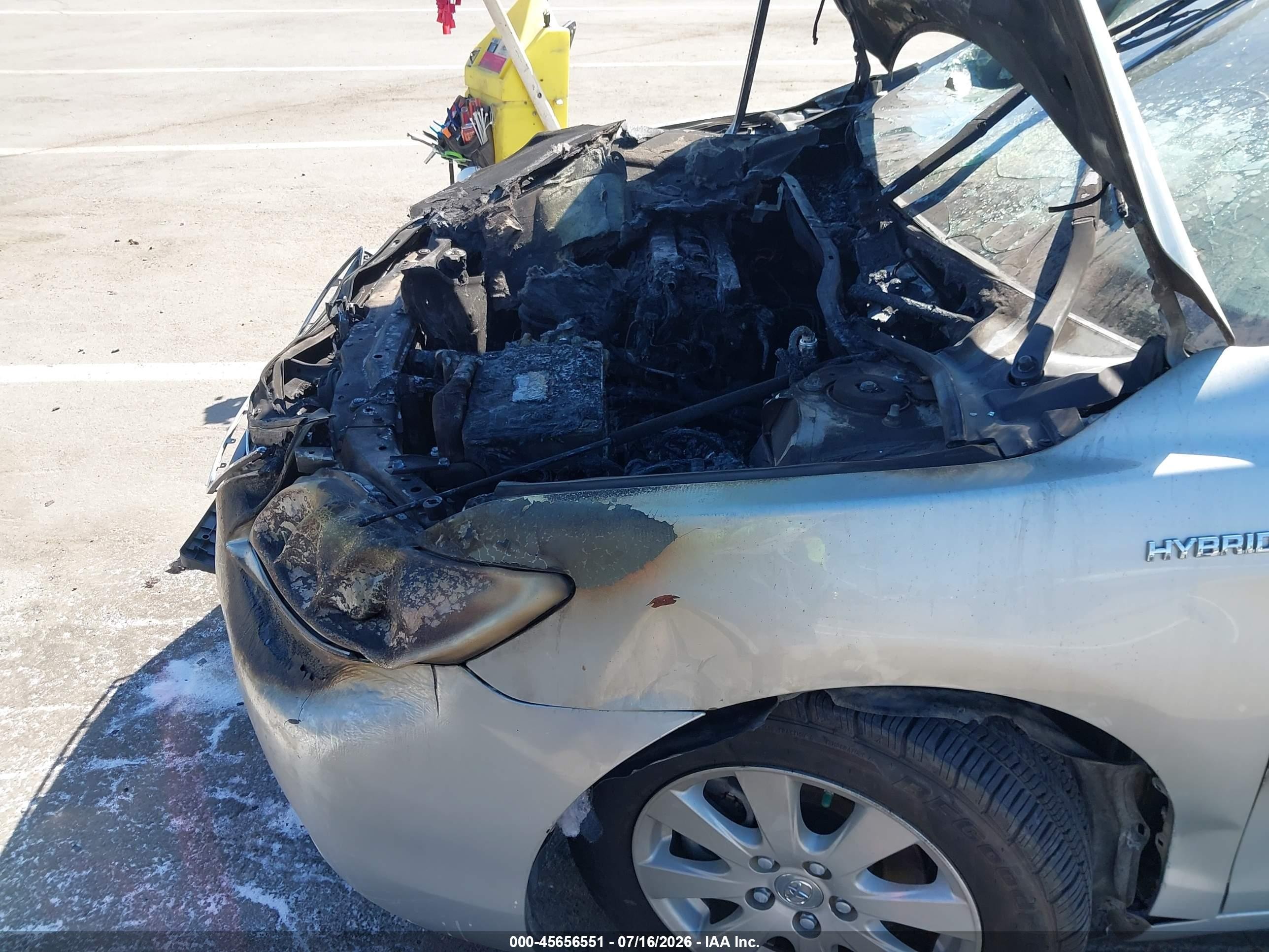 2007 Toyota Camry Hybrid   Серебряный vin: 4T1BB46K87U013807
