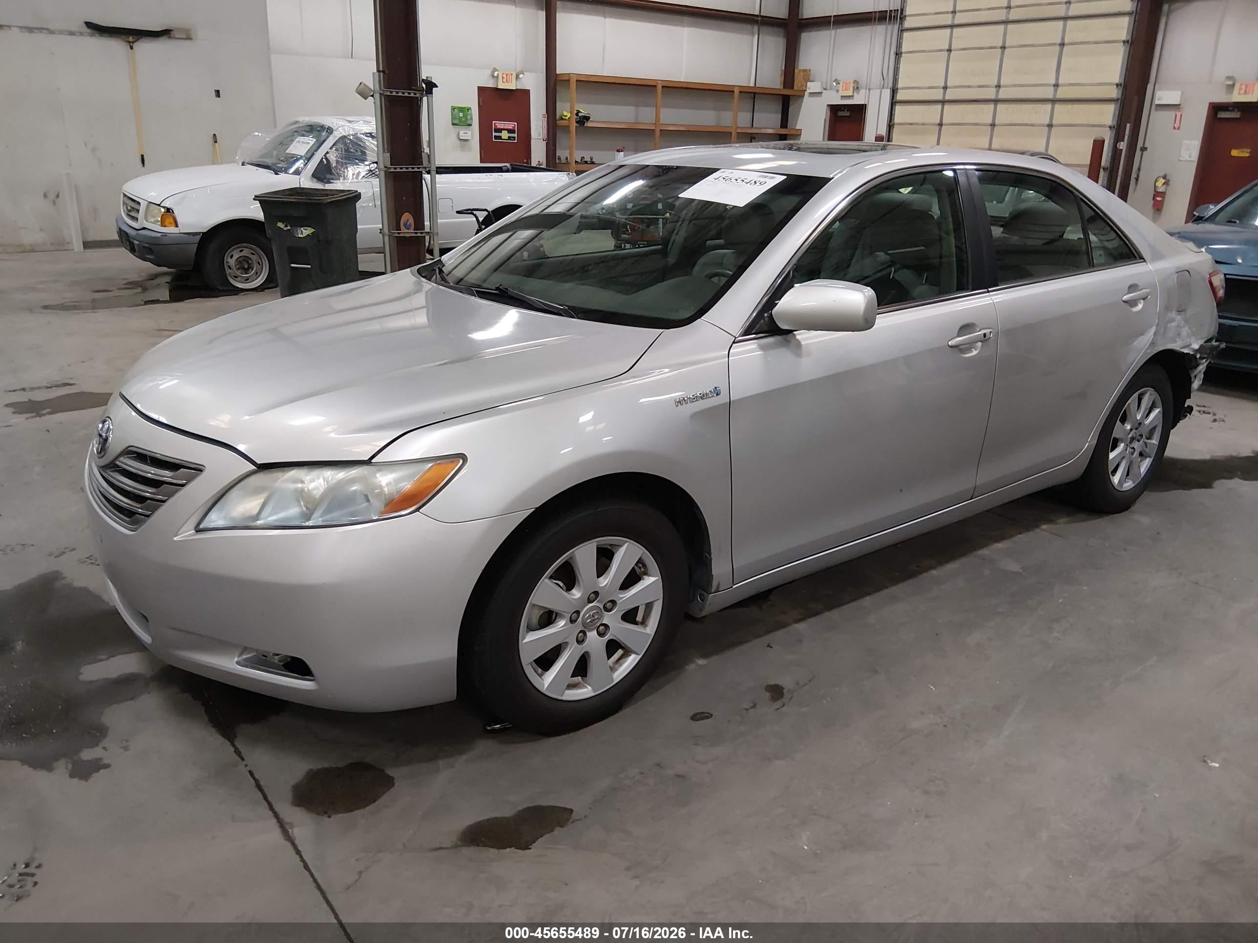 2008 Toyota Camry Hybrid   Silver vin: 4T1BB46K88U042659