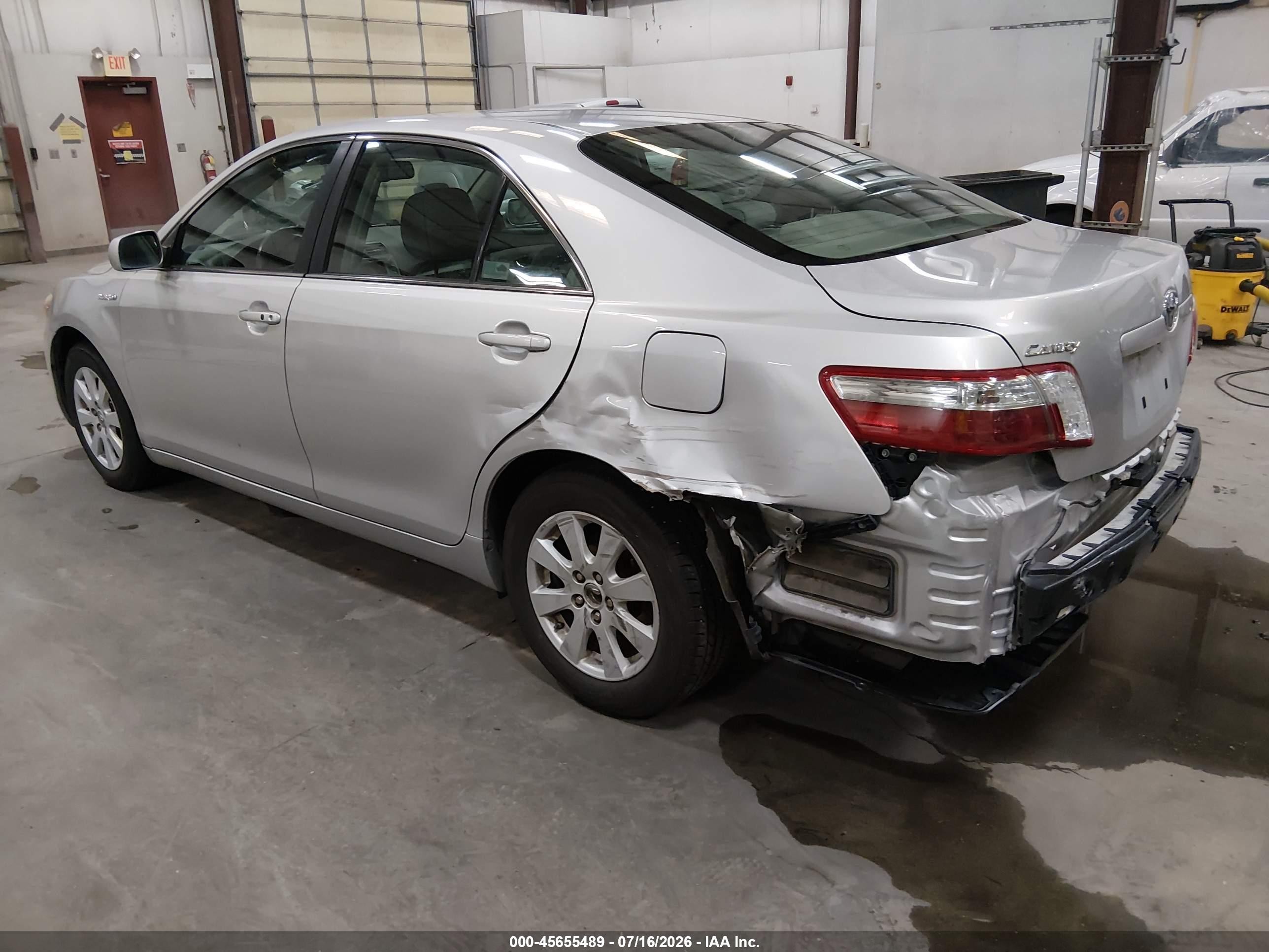 2008 Toyota Camry Hybrid   Silver vin: 4T1BB46K88U042659